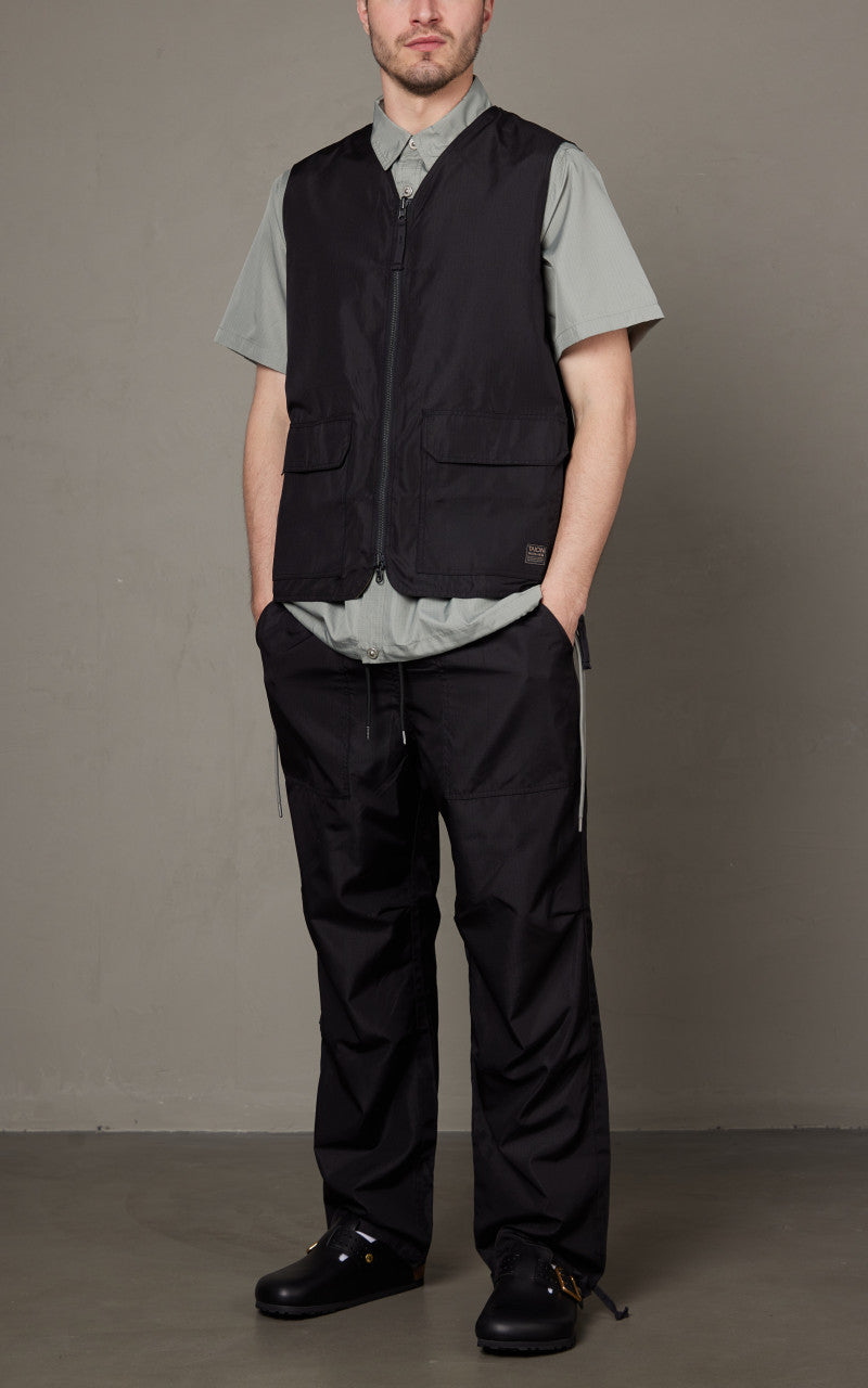 Taion Military Reversible V-Neck Vest Black