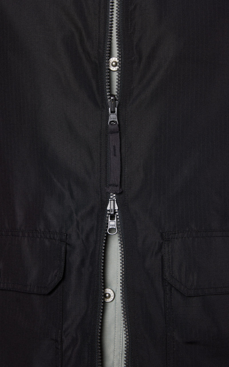 Taion Military Reversible V-Neck Vest Black