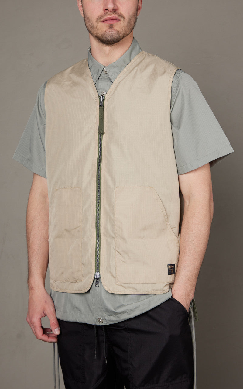 Taion Military Reversible V-Neck Vest Olive