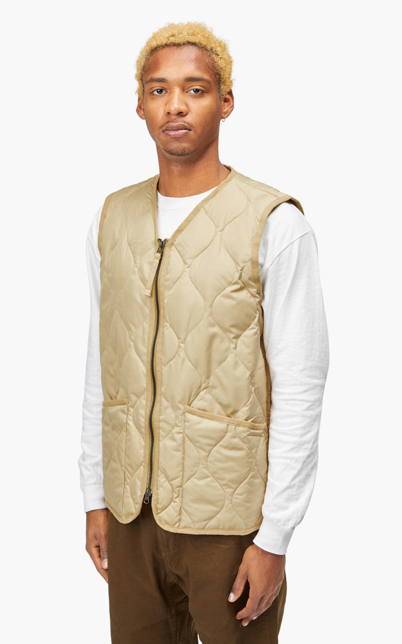 Taion Military Zip V-Neck Down Vest Cream