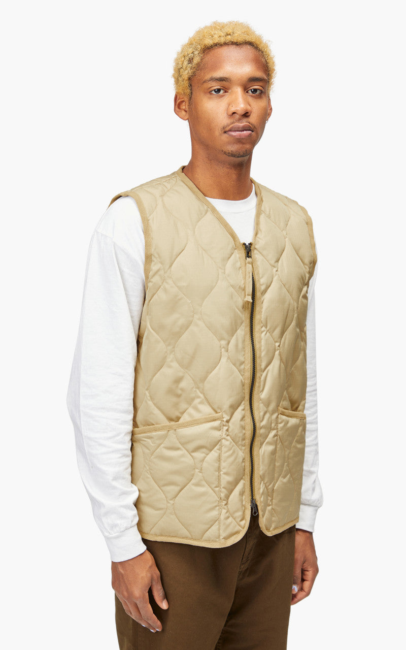 Taion Military Zip V-Neck Down Vest Cream
