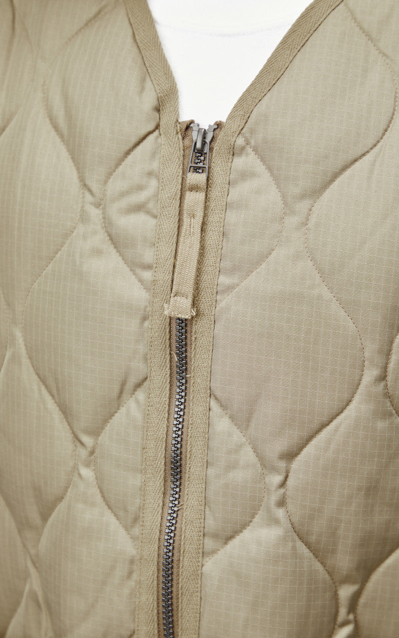 Taion Military Zip V-Neck Vest Light Mocha