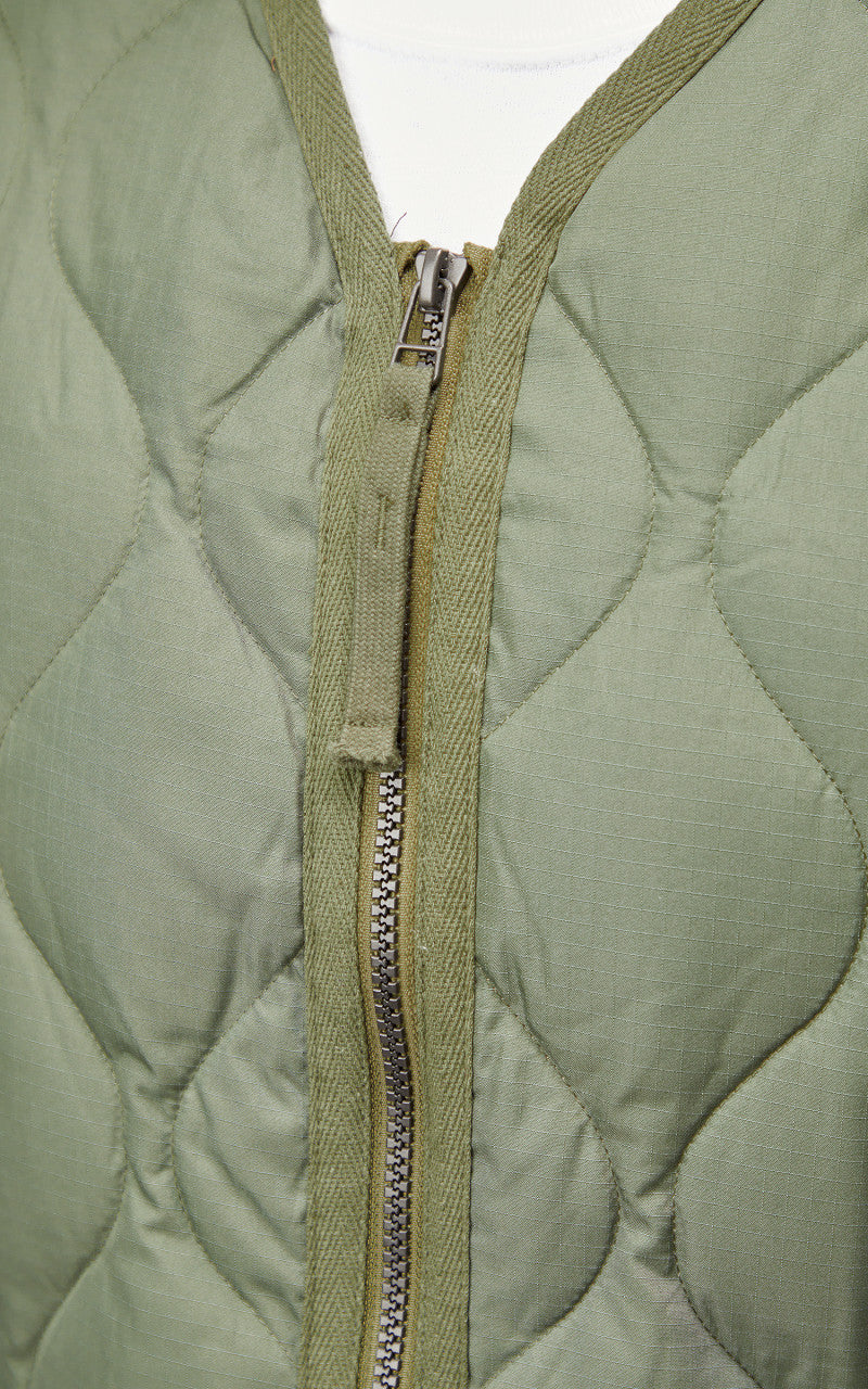 Taion Military Zip V-Neck Vest Olive