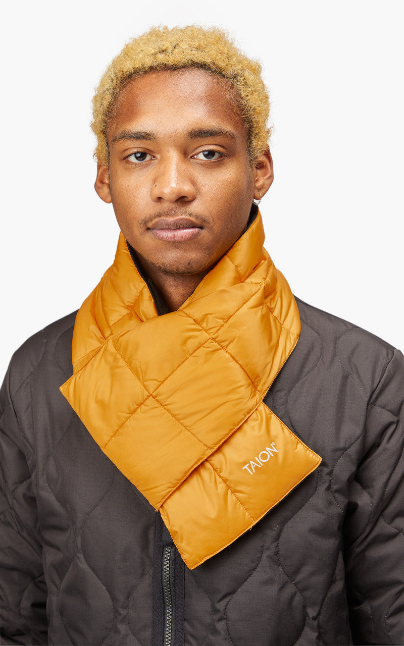 Taion Basic Down Scarf Camel