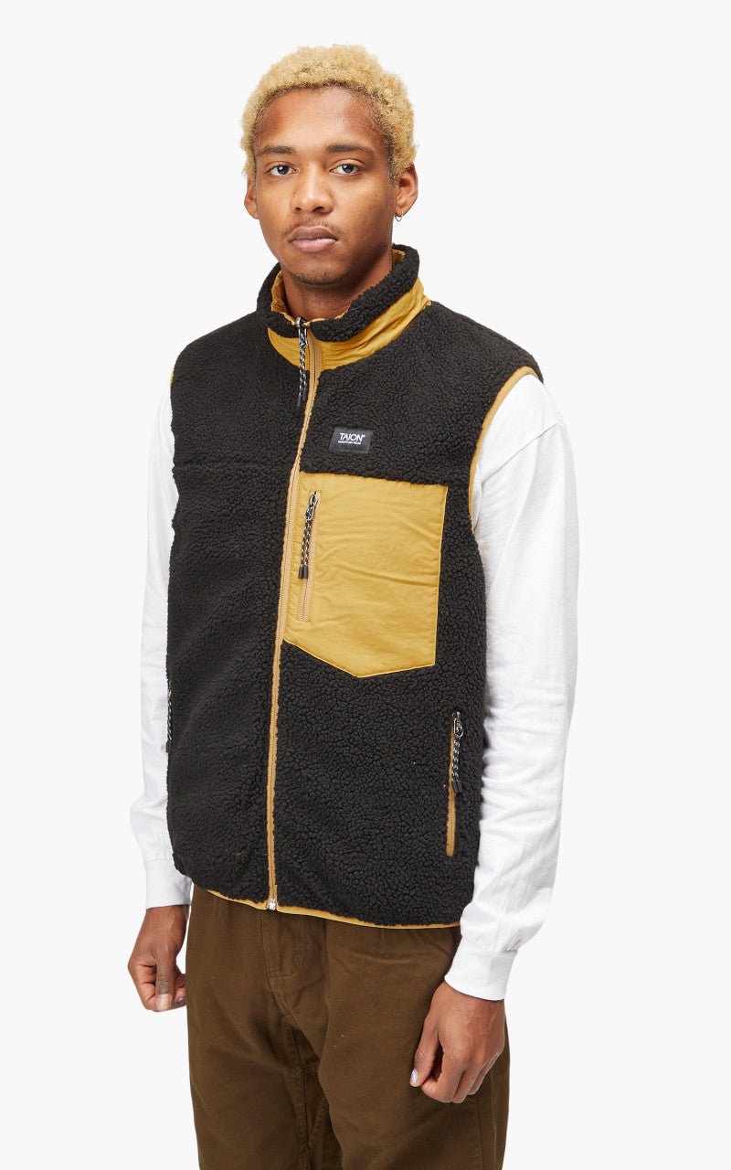 Taion Mountain Reversible Down x Boa Vest Beige/Black