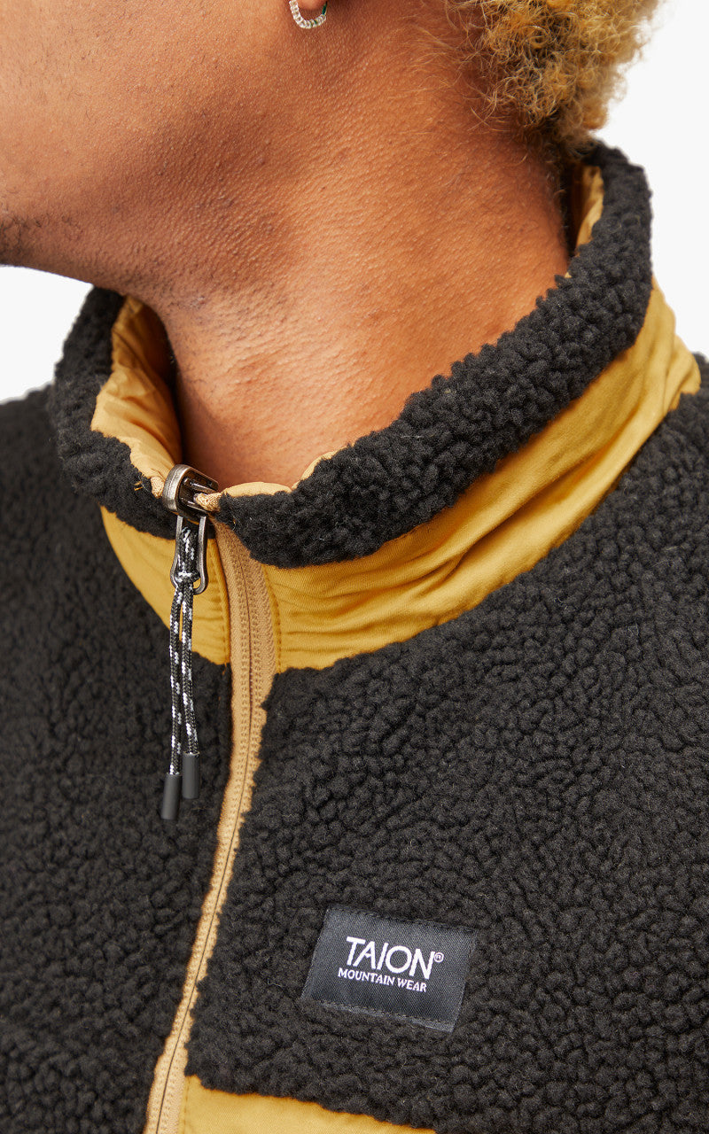 Taion Mountain Reversible Down x Boa Vest Beige/Black