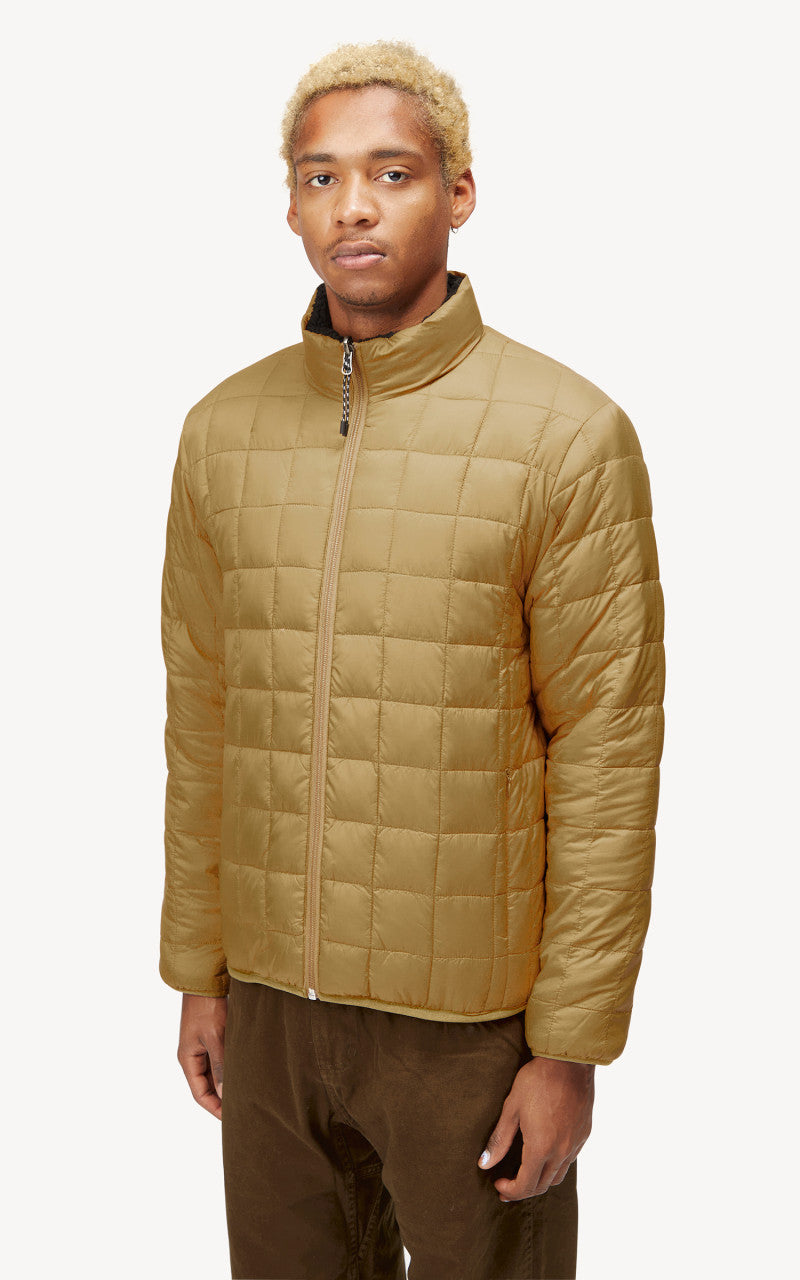 Taion Mountain Reversible Down x Boa Jacket Beige/Black