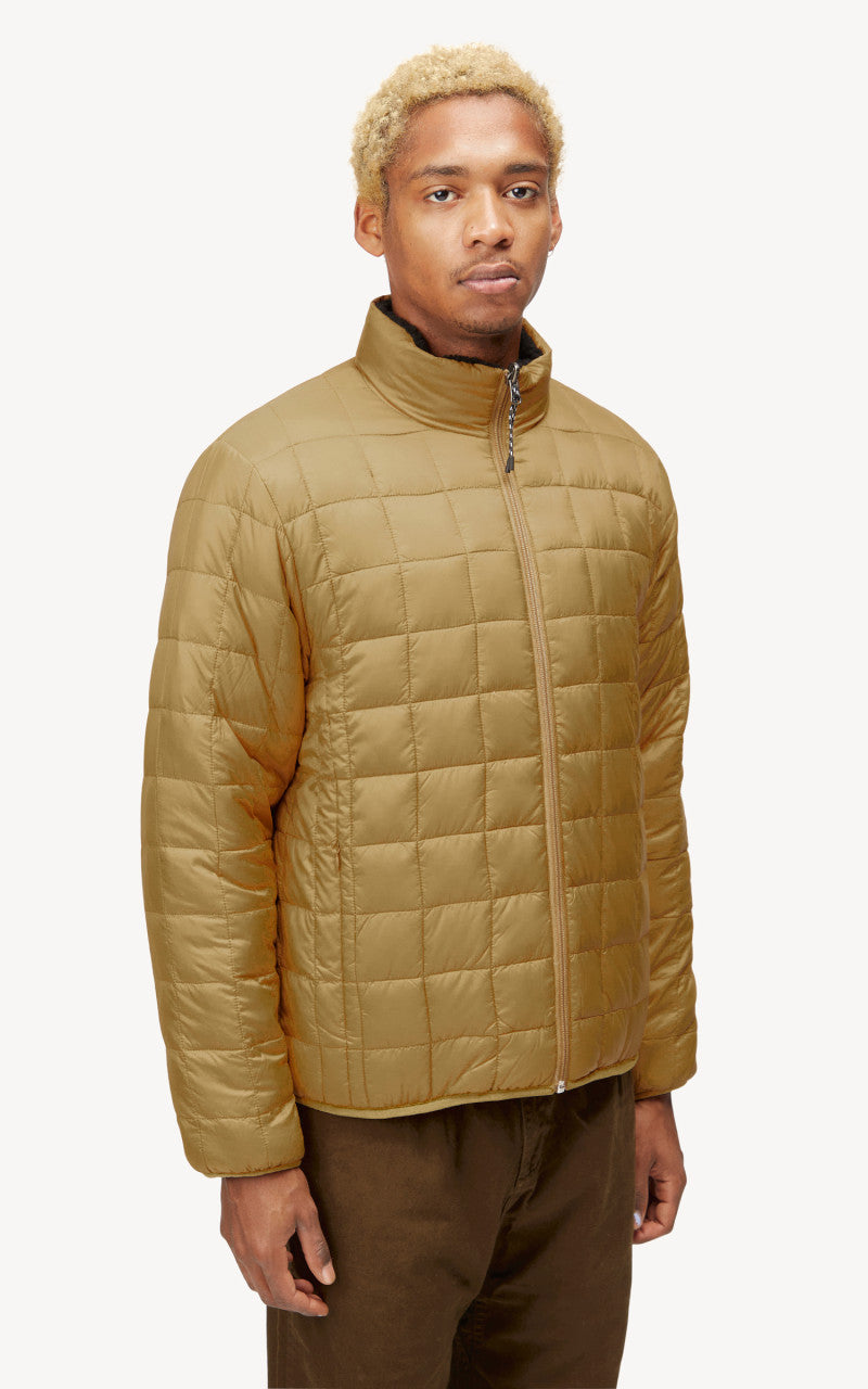 Taion Mountain Reversible Down x Boa Jacket Beige/Black