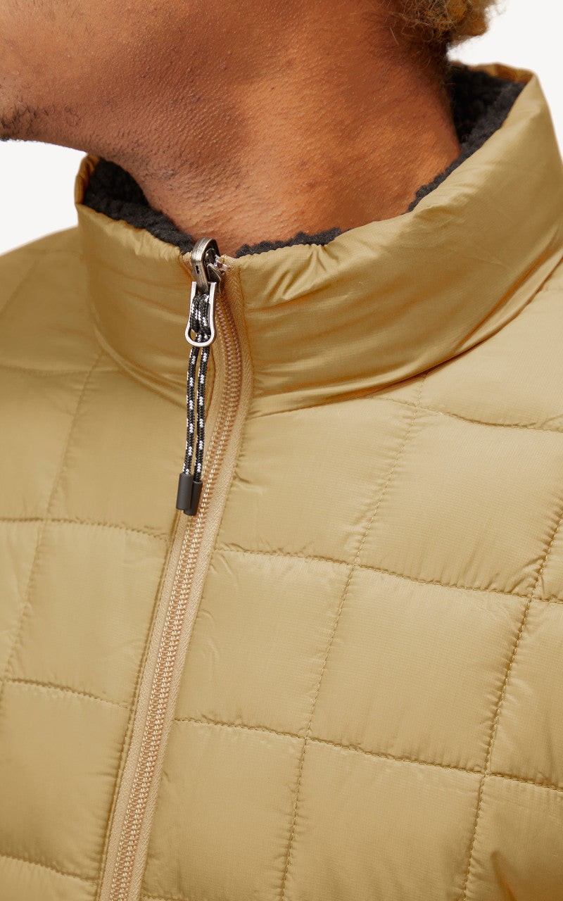 Taion Mountain Reversible Down x Boa Jacket Beige/Black