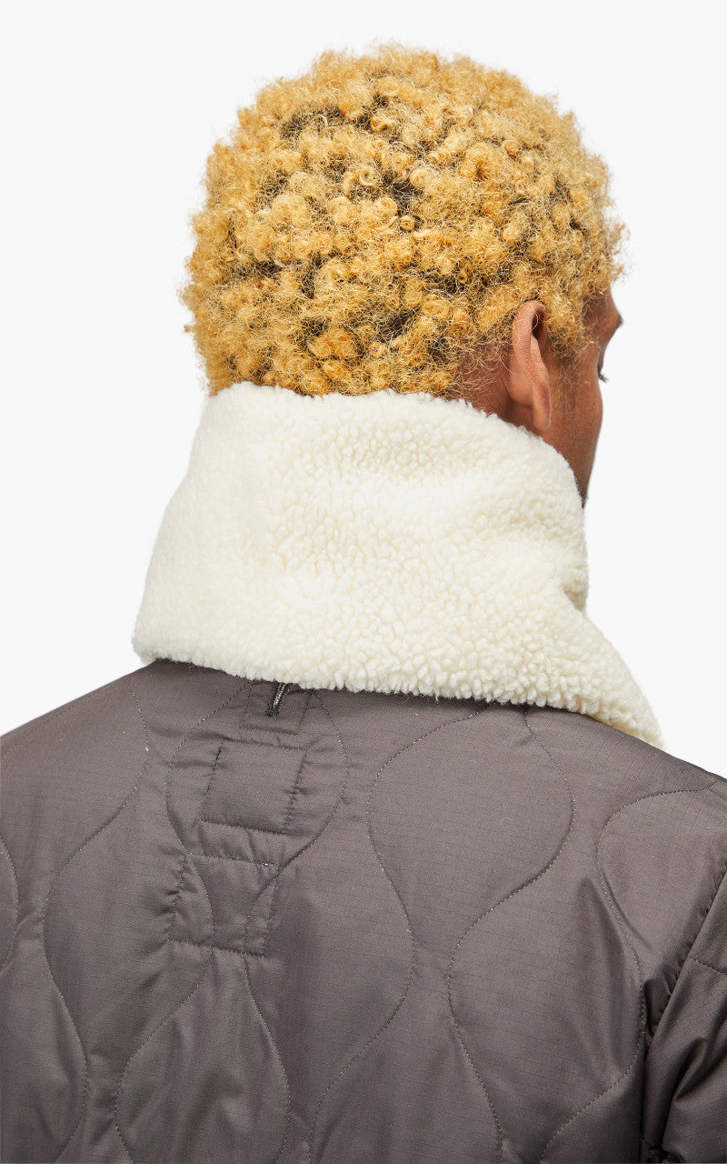 Taion Mountain Reversible Down x Boa Muffler Navy/Ivory