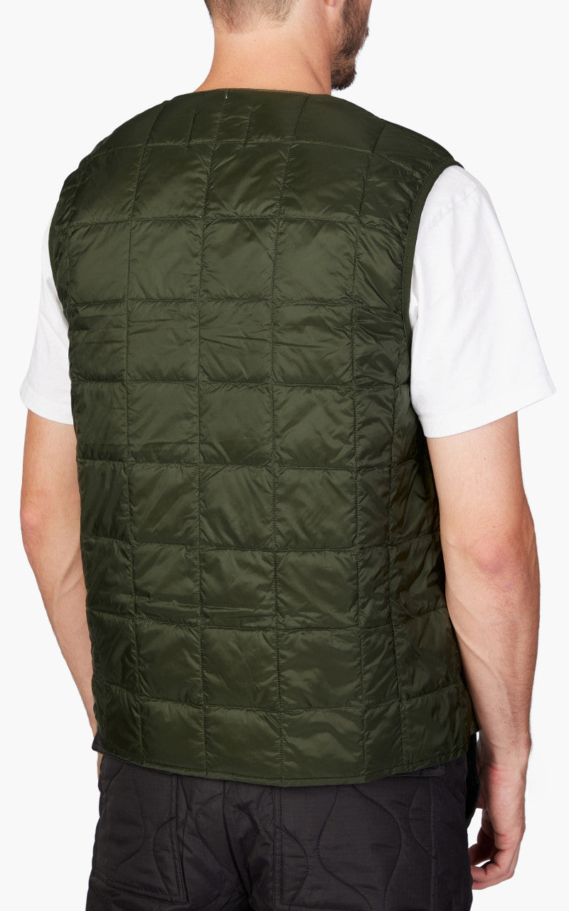 Taion V-Neck Button Down Vest Dark Olive