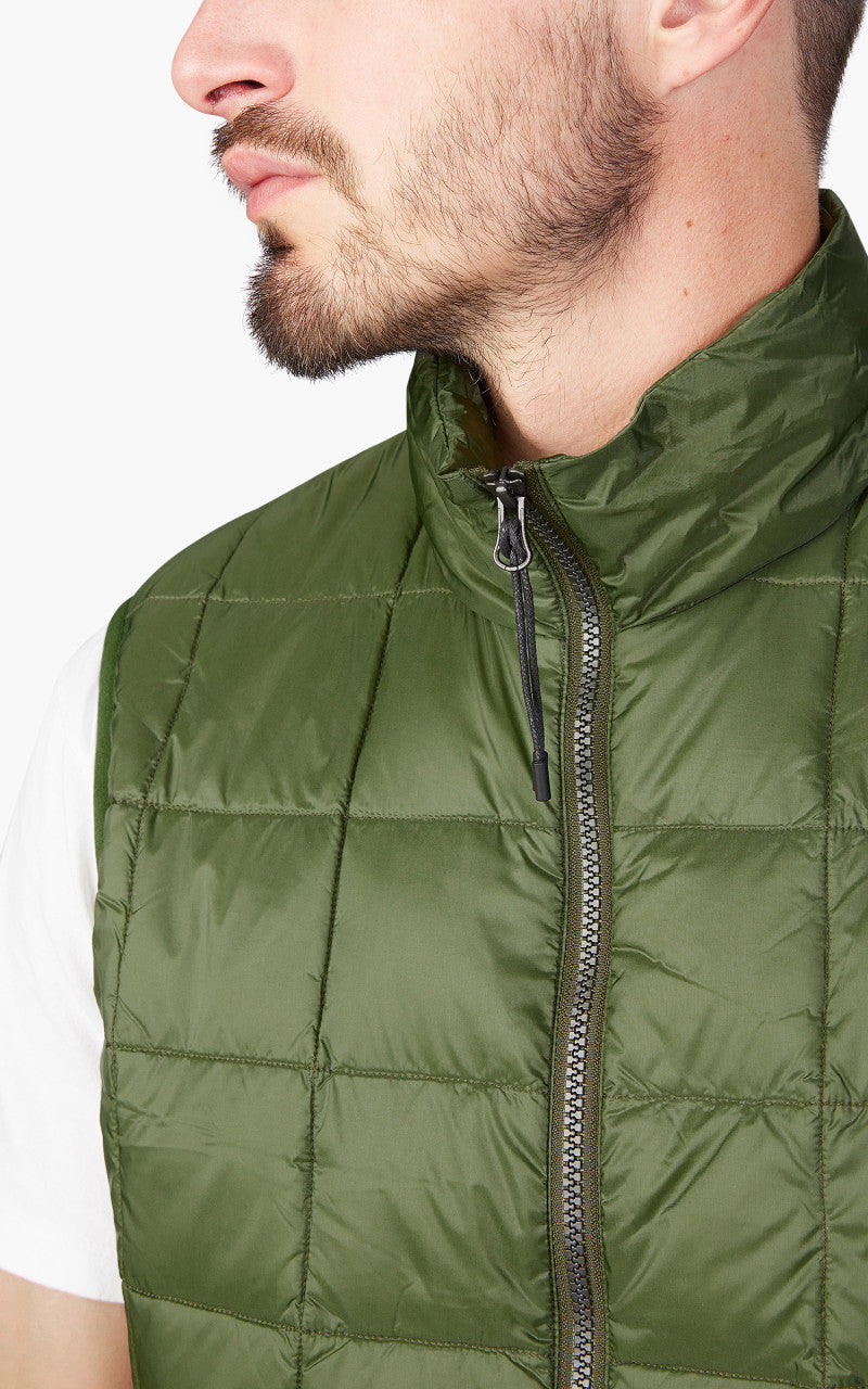 Taion HI-Neck Zip Down Vest Olive
