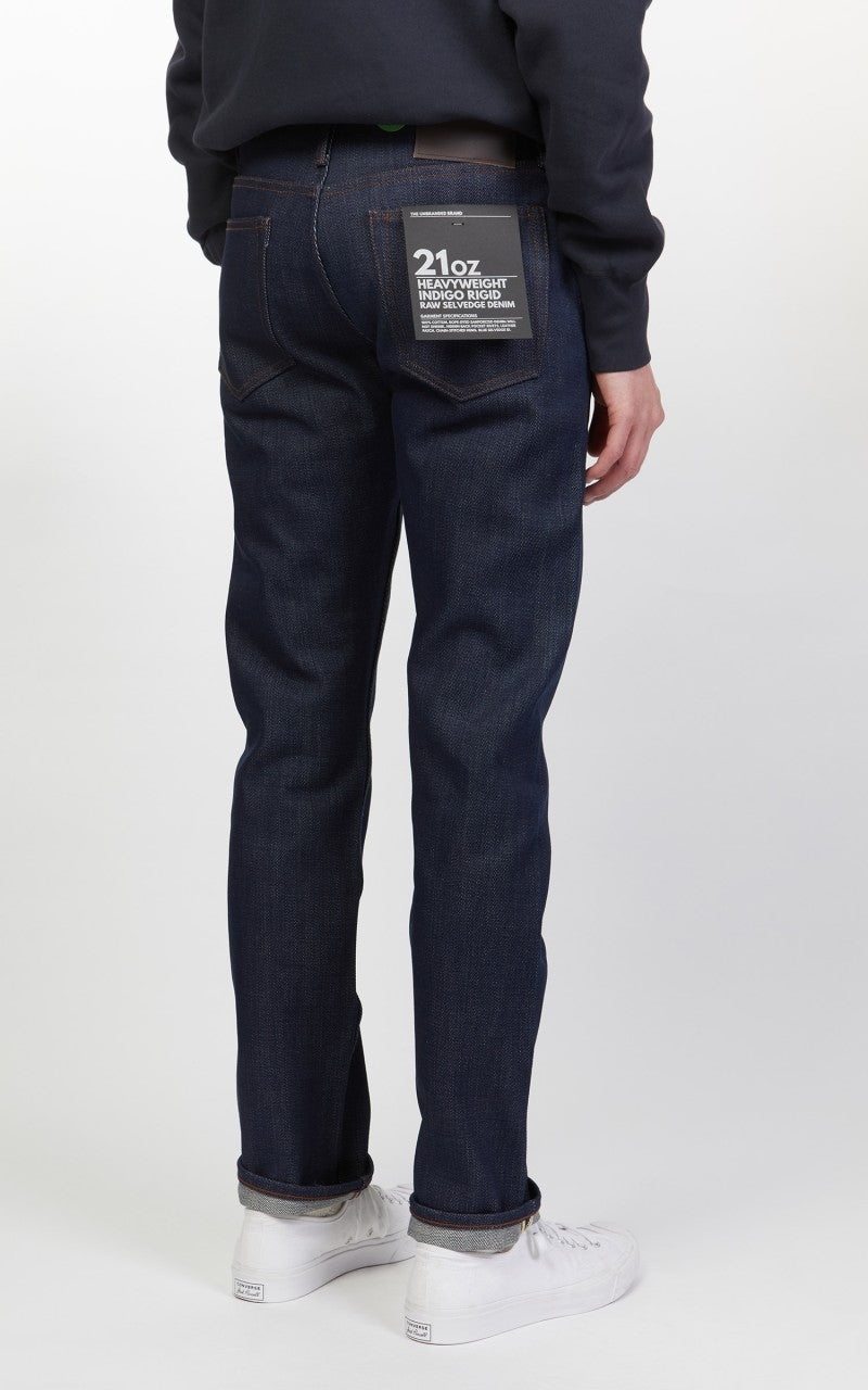 The Unbranded Brand UB221 Tapered Fit Heavyweight Selvedge Indigo 21oz