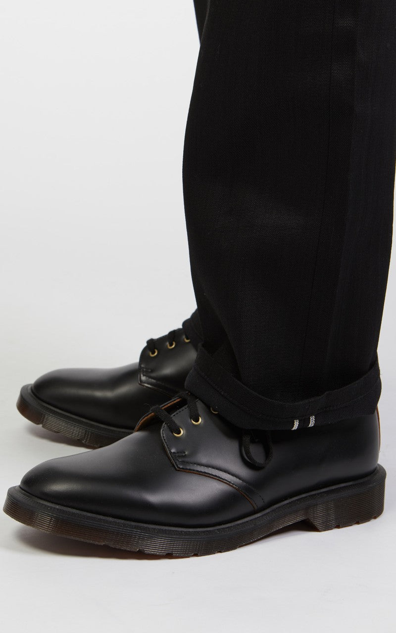 The Unbranded Brand UB344 Straight Fit Stretch Selvedge Black 11oz