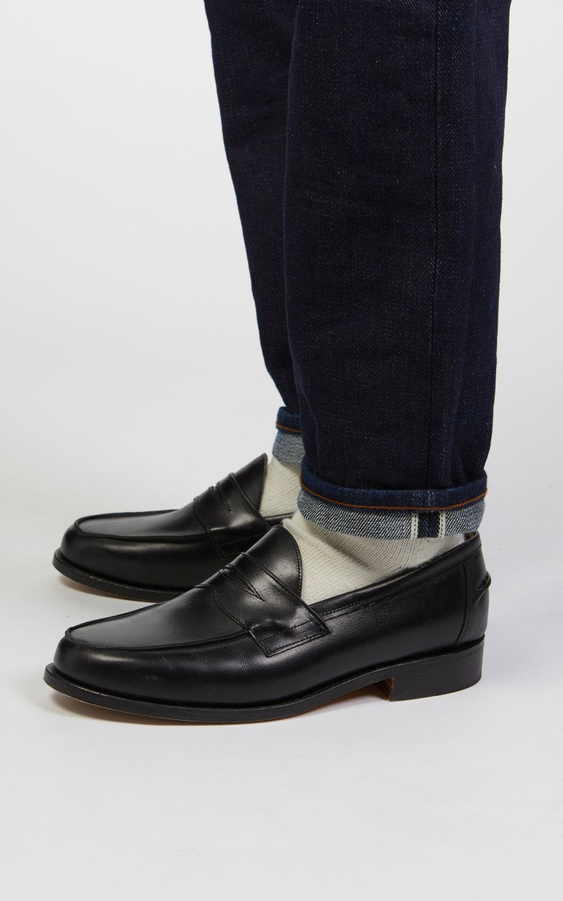 The Unbranded Brand UB621 Relaxed Fit Heavyweight Selvedge Indigo 21oz