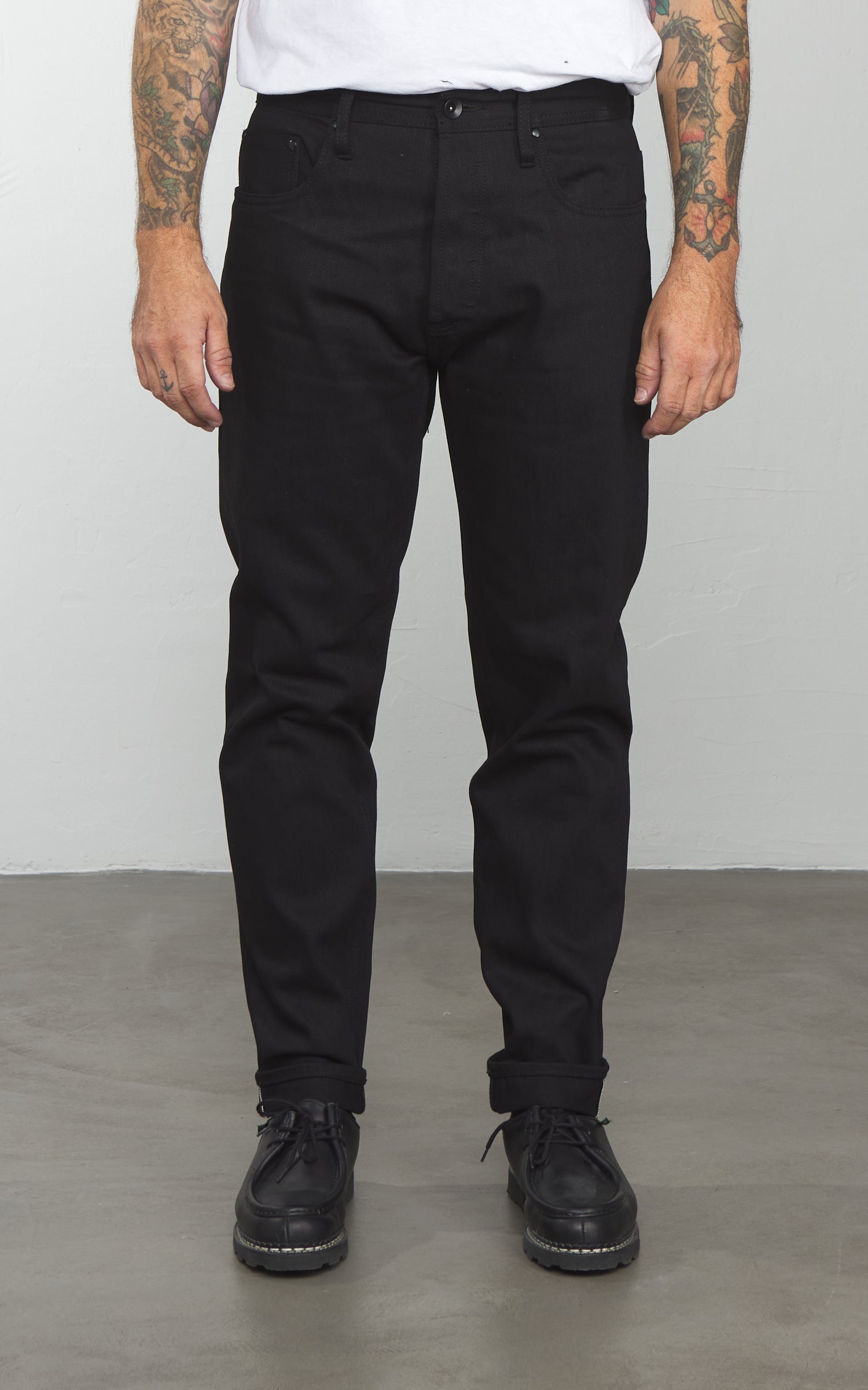 The Unbranded Brand UB648 Relax Tapered Fit Slubby Black Selvedge 14.5oz