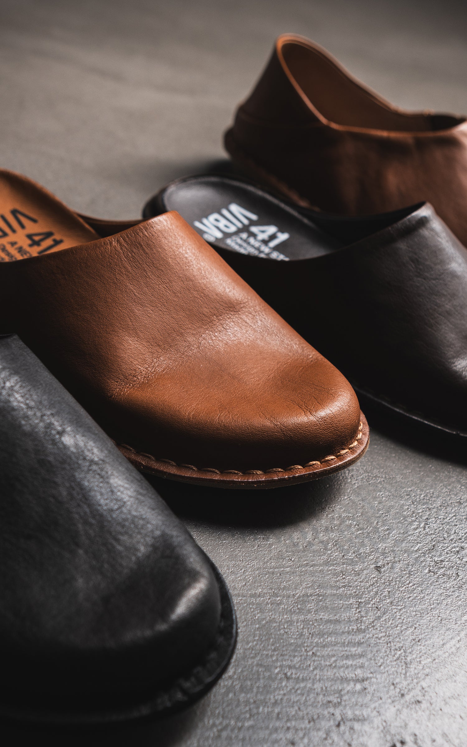 VIBAe ROMA Leather Preto Black