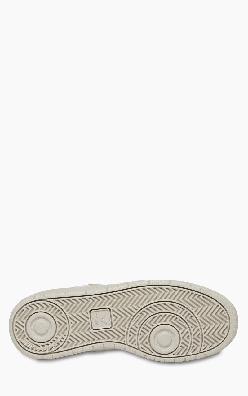 Veja W V-10 Chromefree Leather Extra White/Sable Sahara