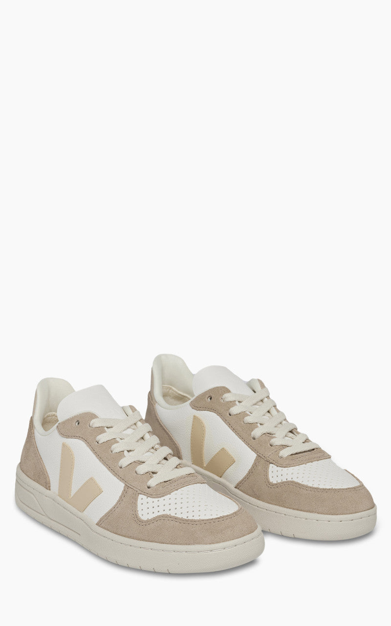 Veja W V-10 Chromefree Leather Extra White/Sable Sahara