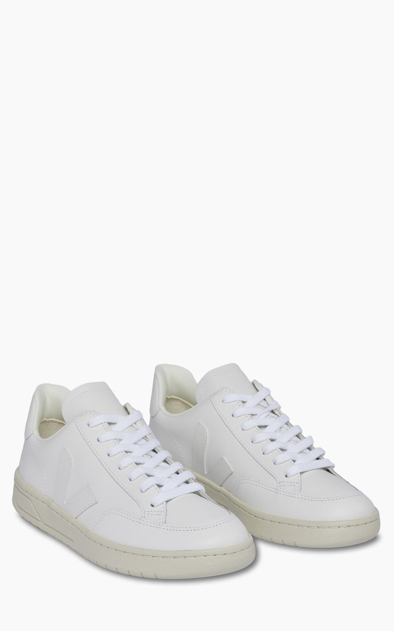 Veja W V-12 Leather Extra White