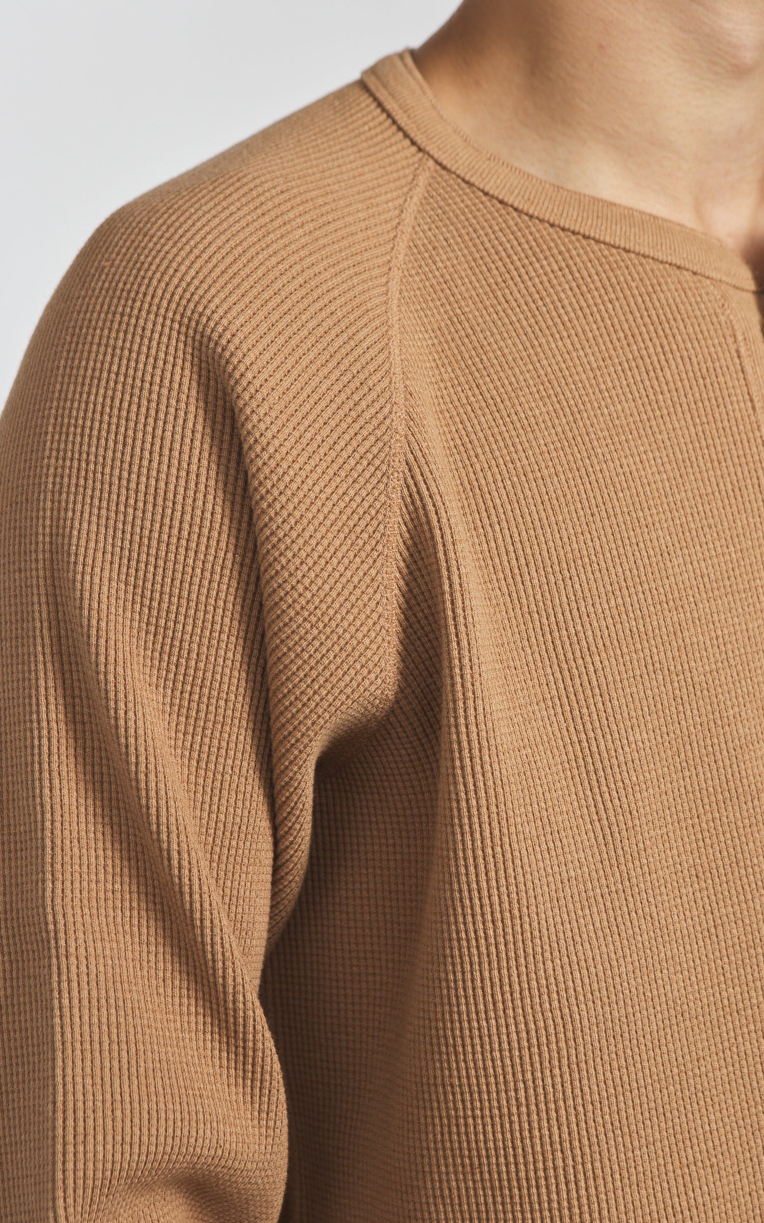 Wonder Looper Henley Foxfibre® Heavyweight Waffle Coyote 70 Brown