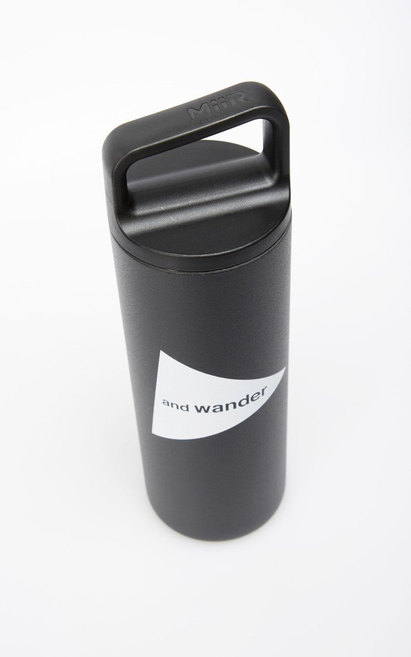 and wander x Miir Bottle 16oz Black