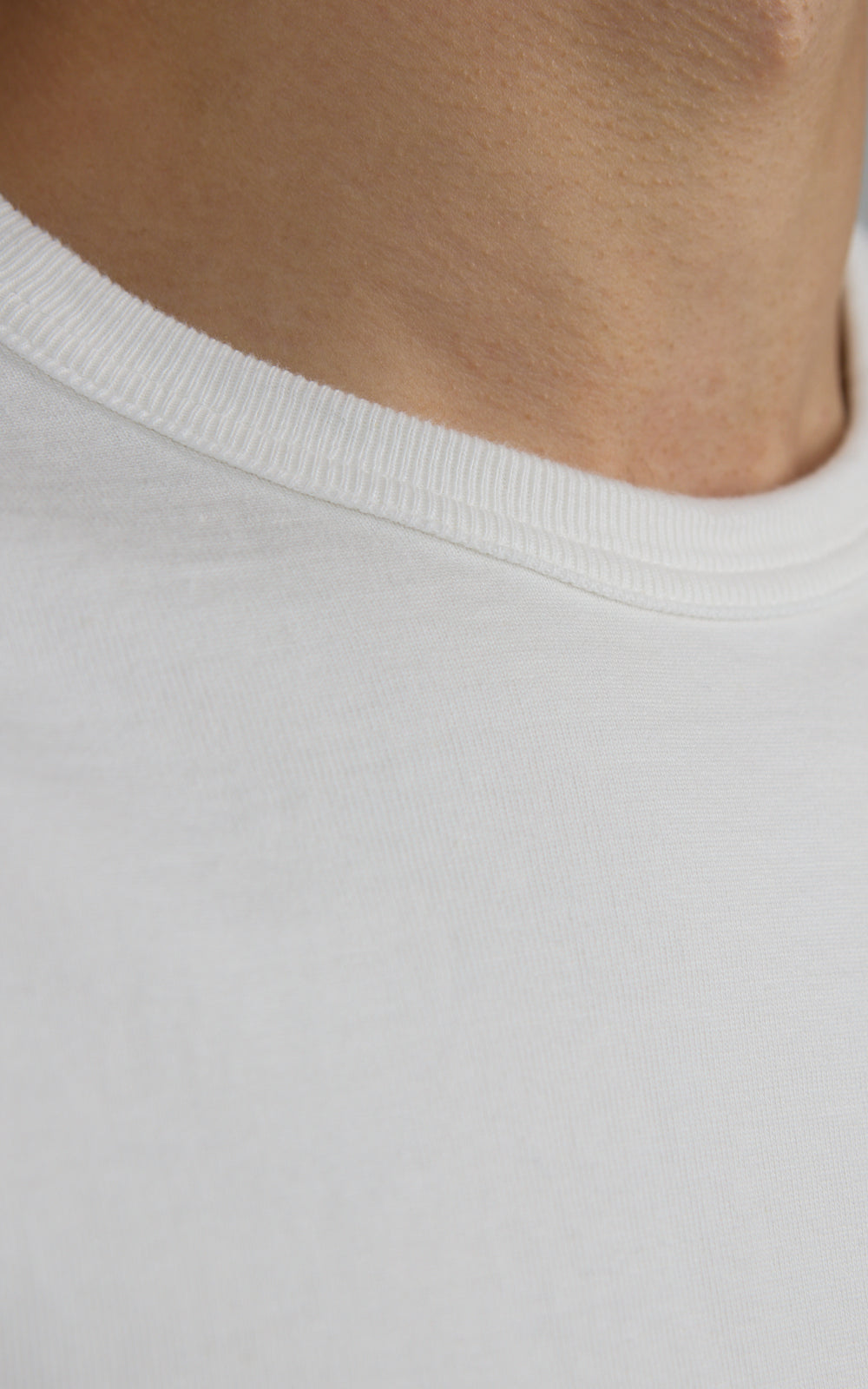 Studio D'Artisan 8186 Suvin Gold Longsleeve White