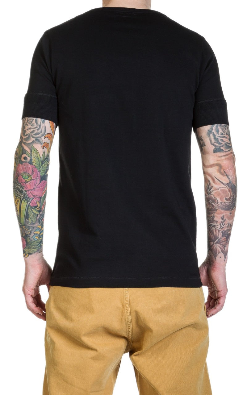 Merz b. Schwanen 207 Henley Black