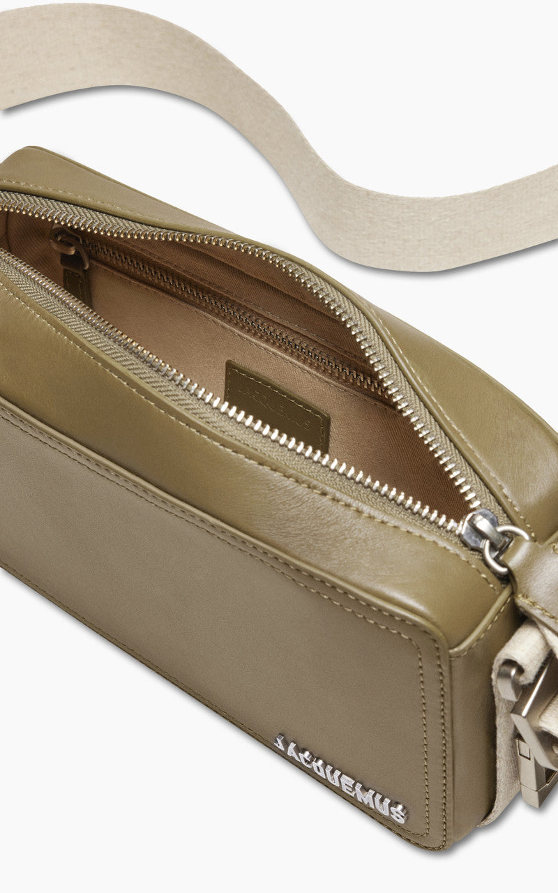 JACQUEMUS ル クエルダ バーティカル ユーティリティ バッグ Jacquemus Le Cuerda Horizontal Utility Bag Khaki