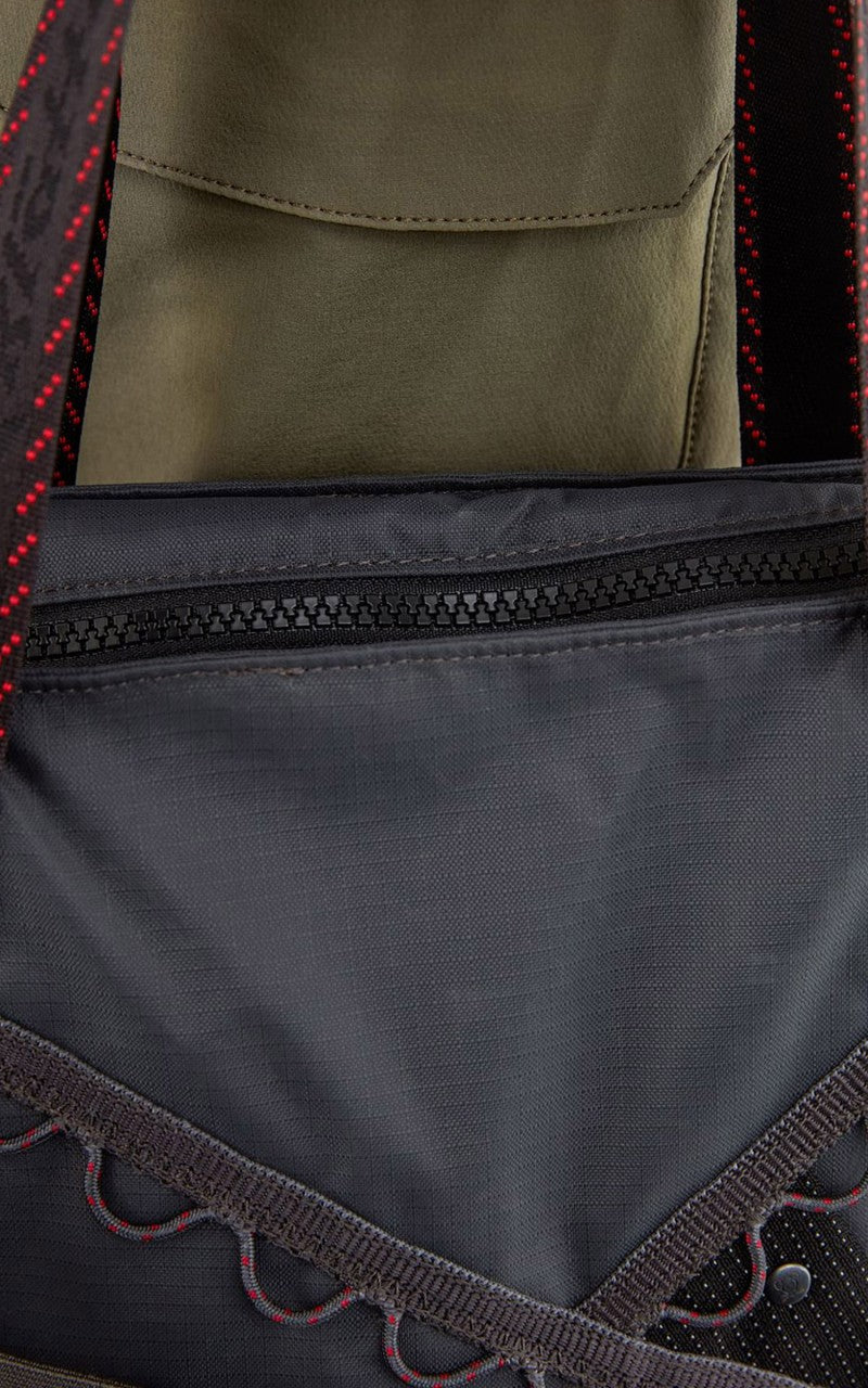 Klättermusen Urur Bag 23L Raven
