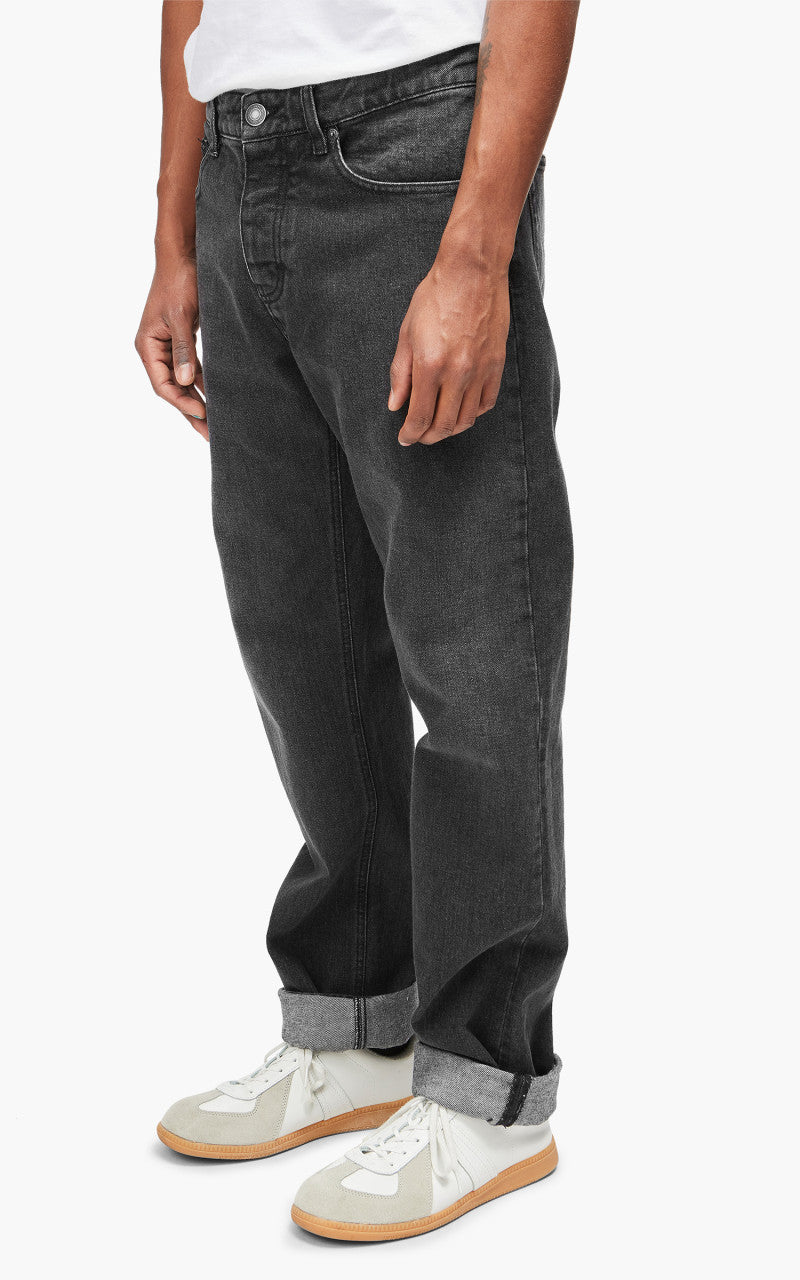 AMI Paris Classic Fit Jeans Mid-Washed Black
