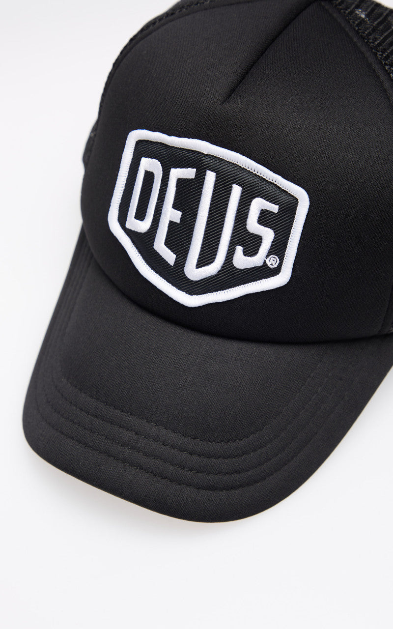 Deus Ex Machina Baylands Trucker Cap Black/White
