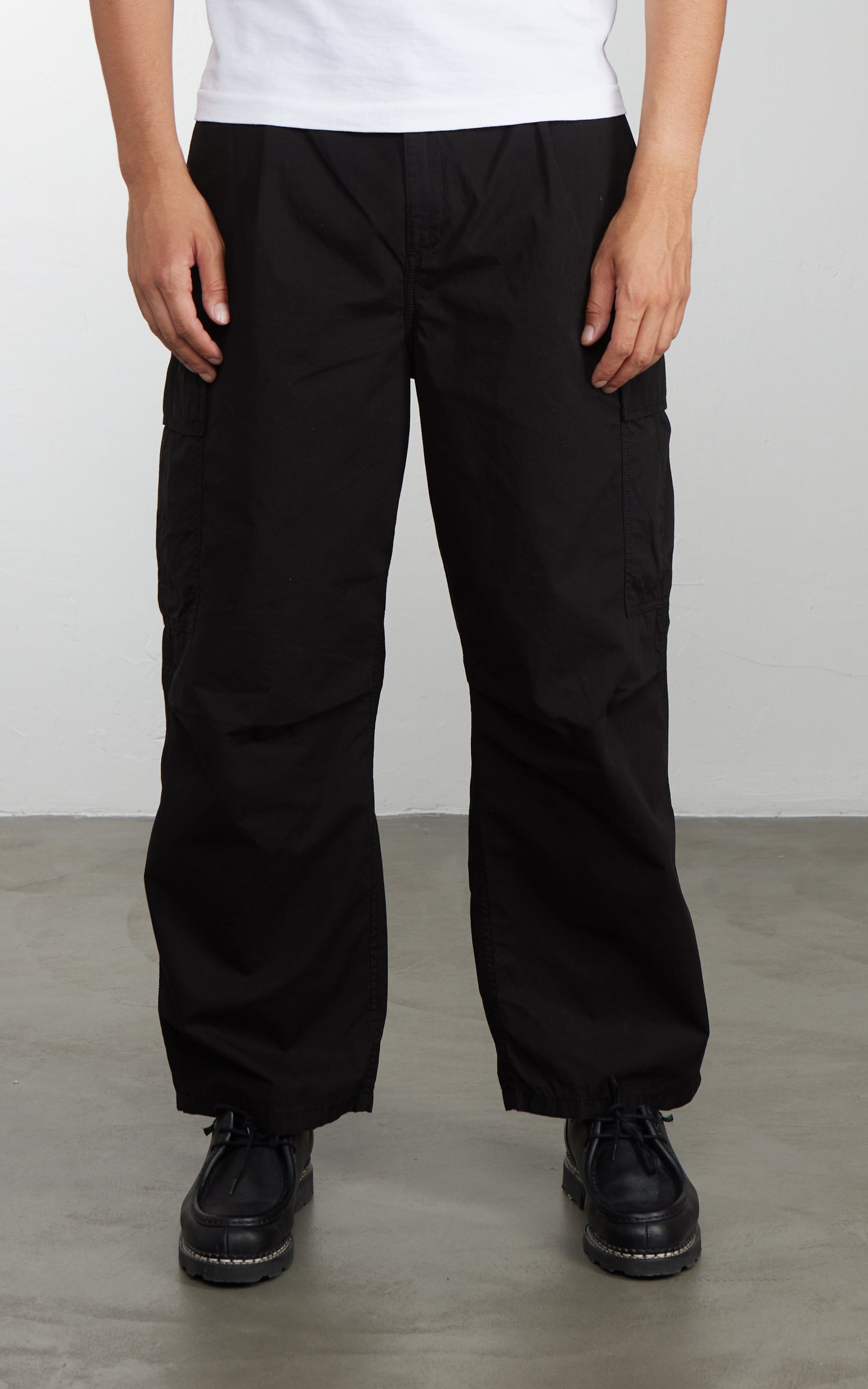 Carhartt WIP Cole Cargo Pant Cotton Palatine Poplin Garment Dyed Black