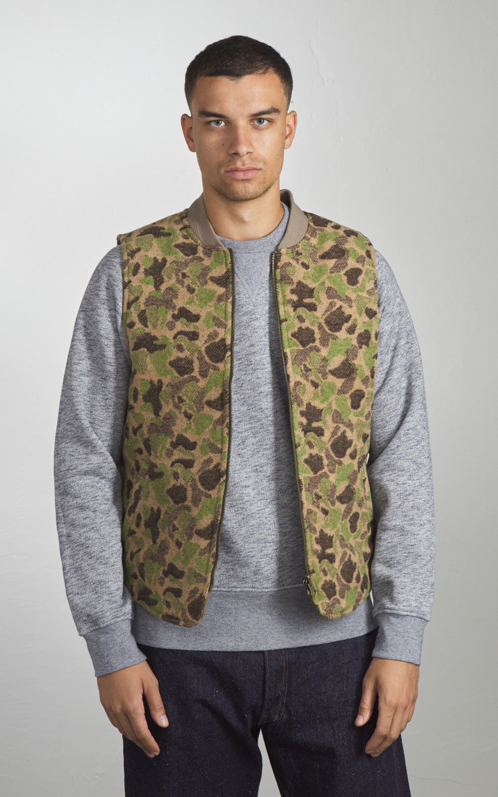 Chesapeake's Seawolf Frogskin Reversible Vest Khaki Green