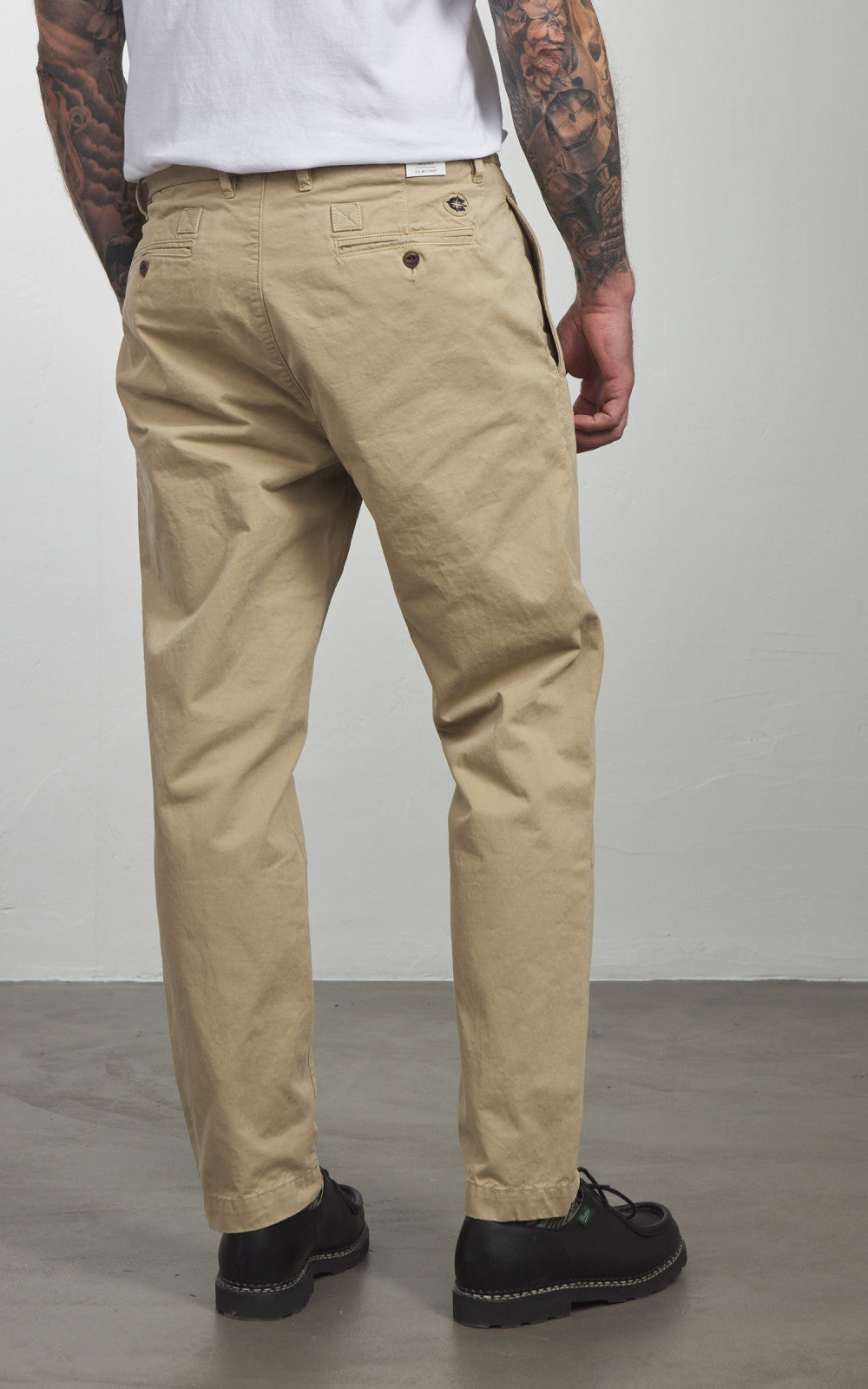 CHESAPEAKE’bakerpants Chesapeake's Hermann Chino Pant Gabardine Sand