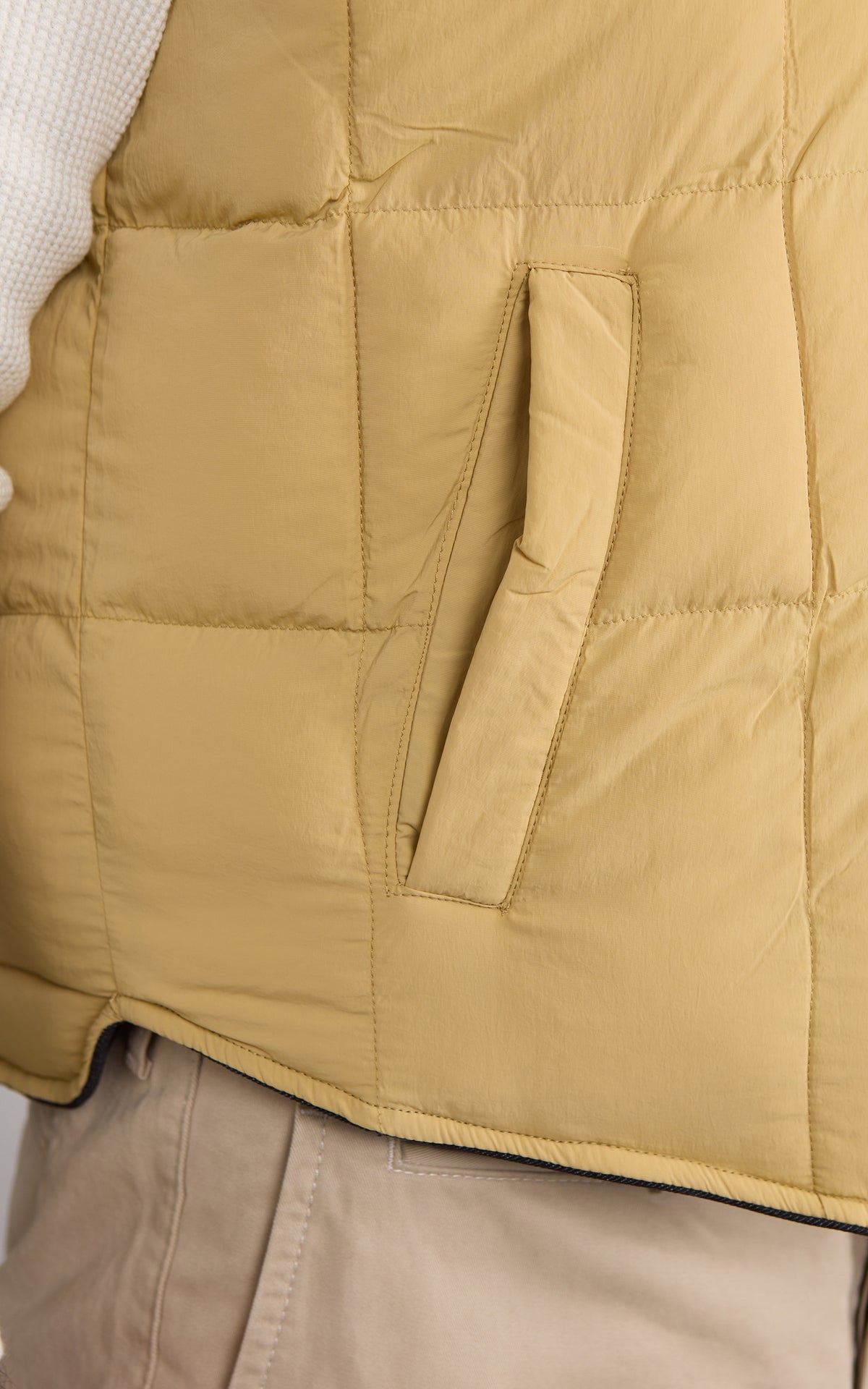 Chesapeake's Seattle Down Vest Reversible Denim Indigo