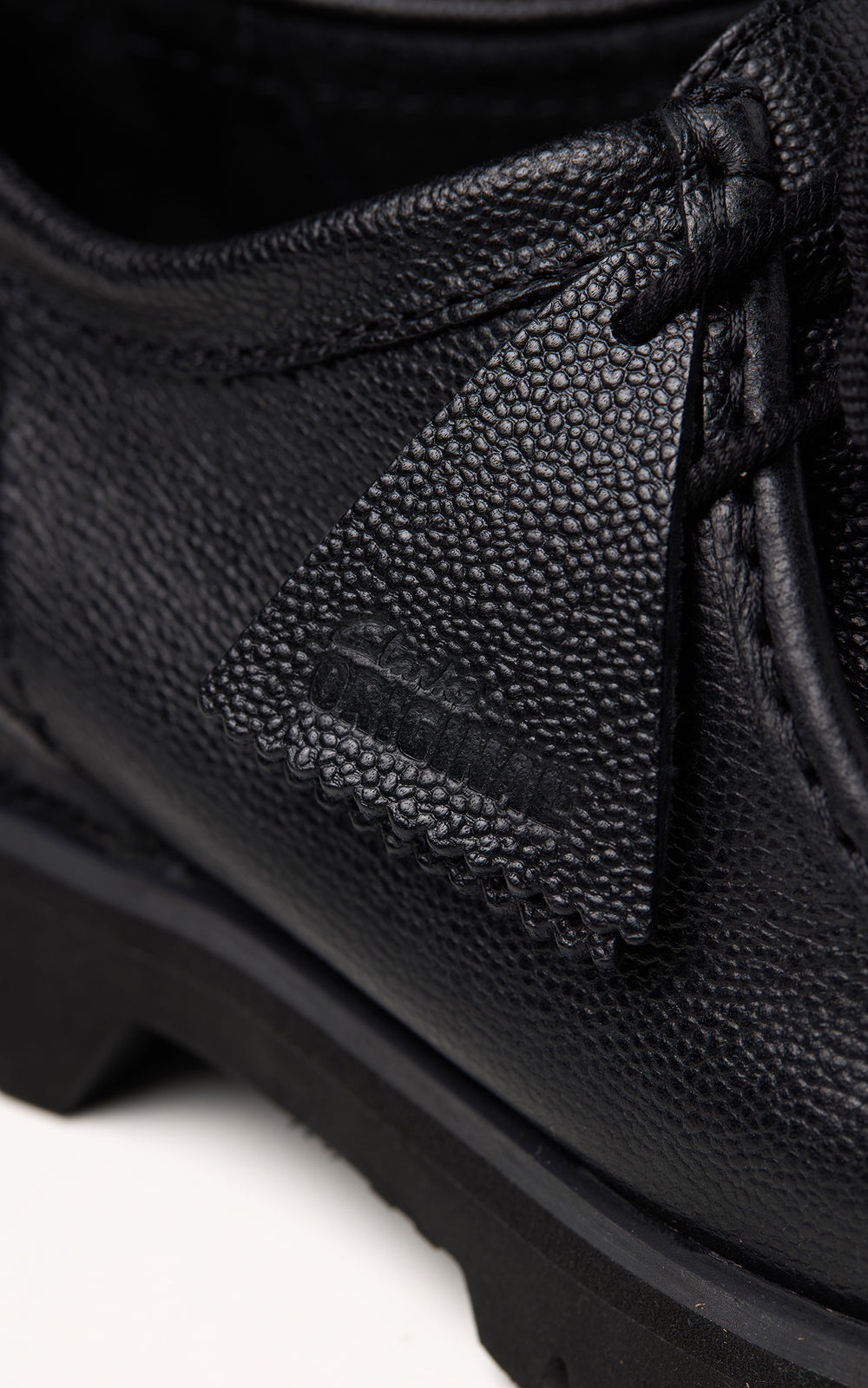 Clarks Originals Walla Yukoner Scotch Grain Leather Black