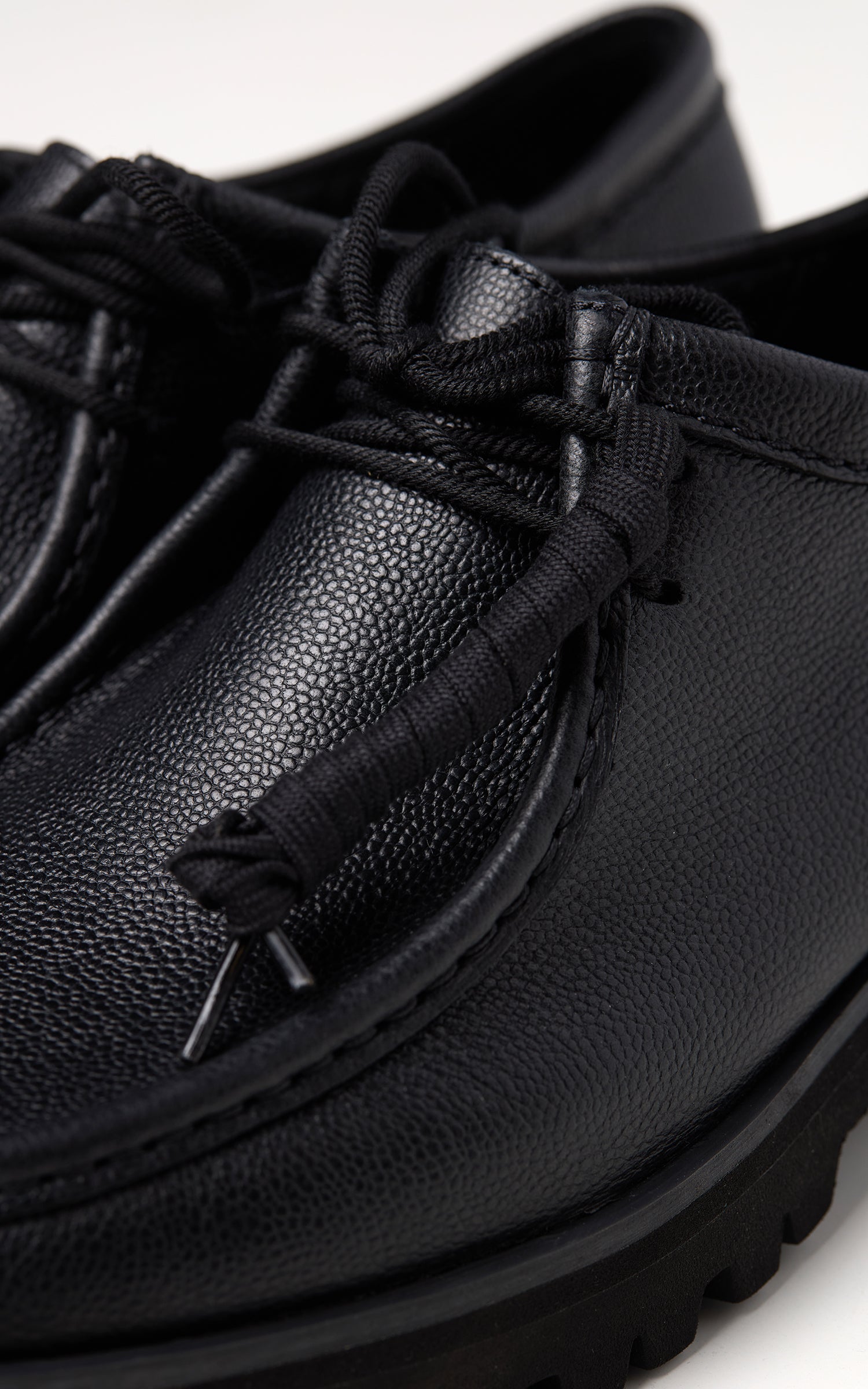 Clarks Originals Walla Yukoner Scotch Grain Leather Black