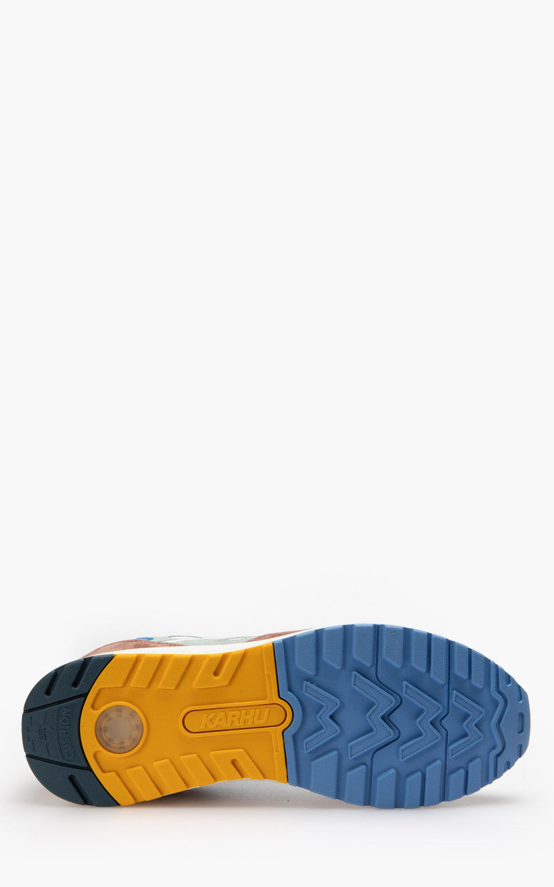 Karhu Legacy 96 Beaver Fur/Pigeon Blue