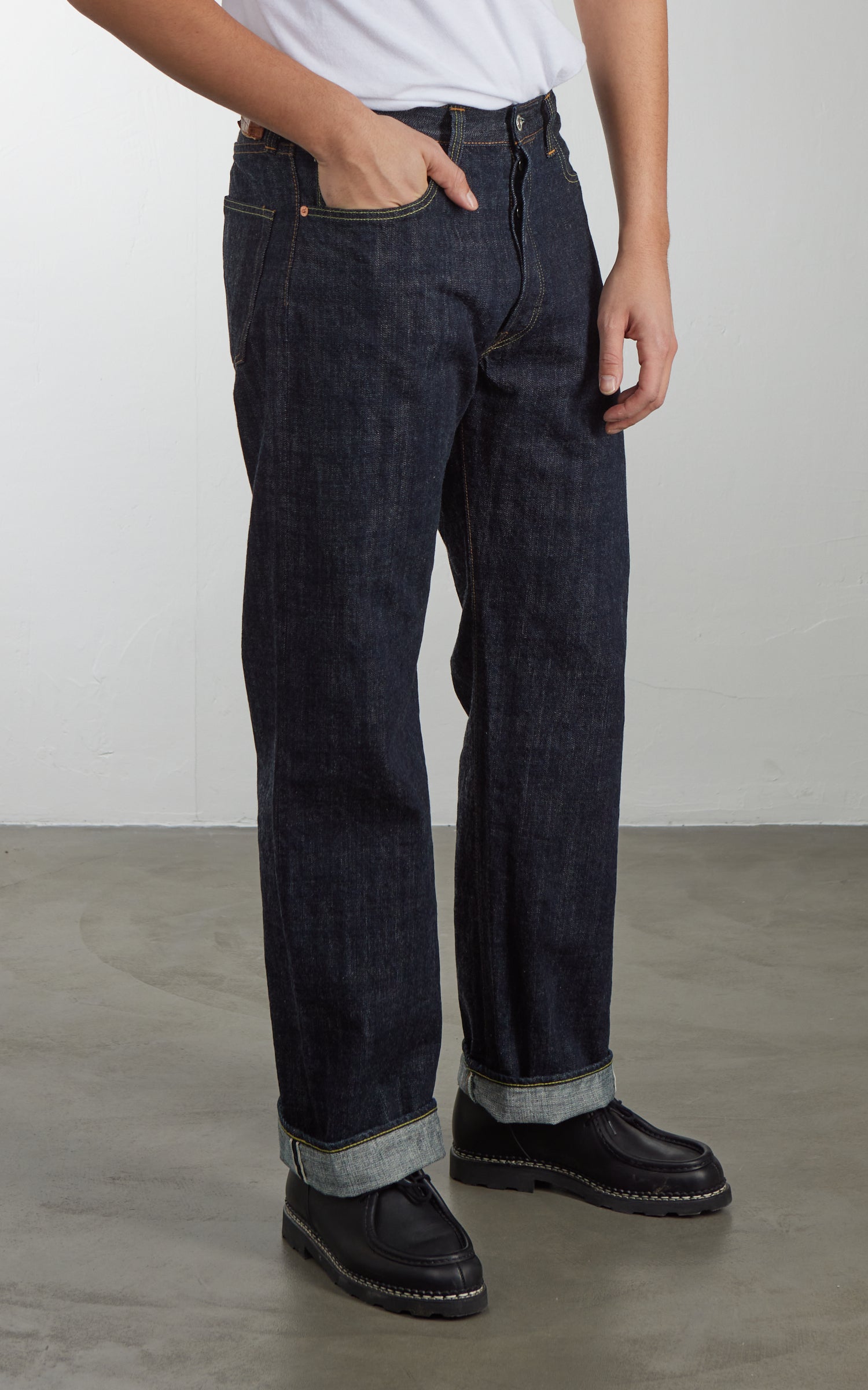 FOB Factory F143 Selvedge Denim Straight 5P Rinsed Indigo