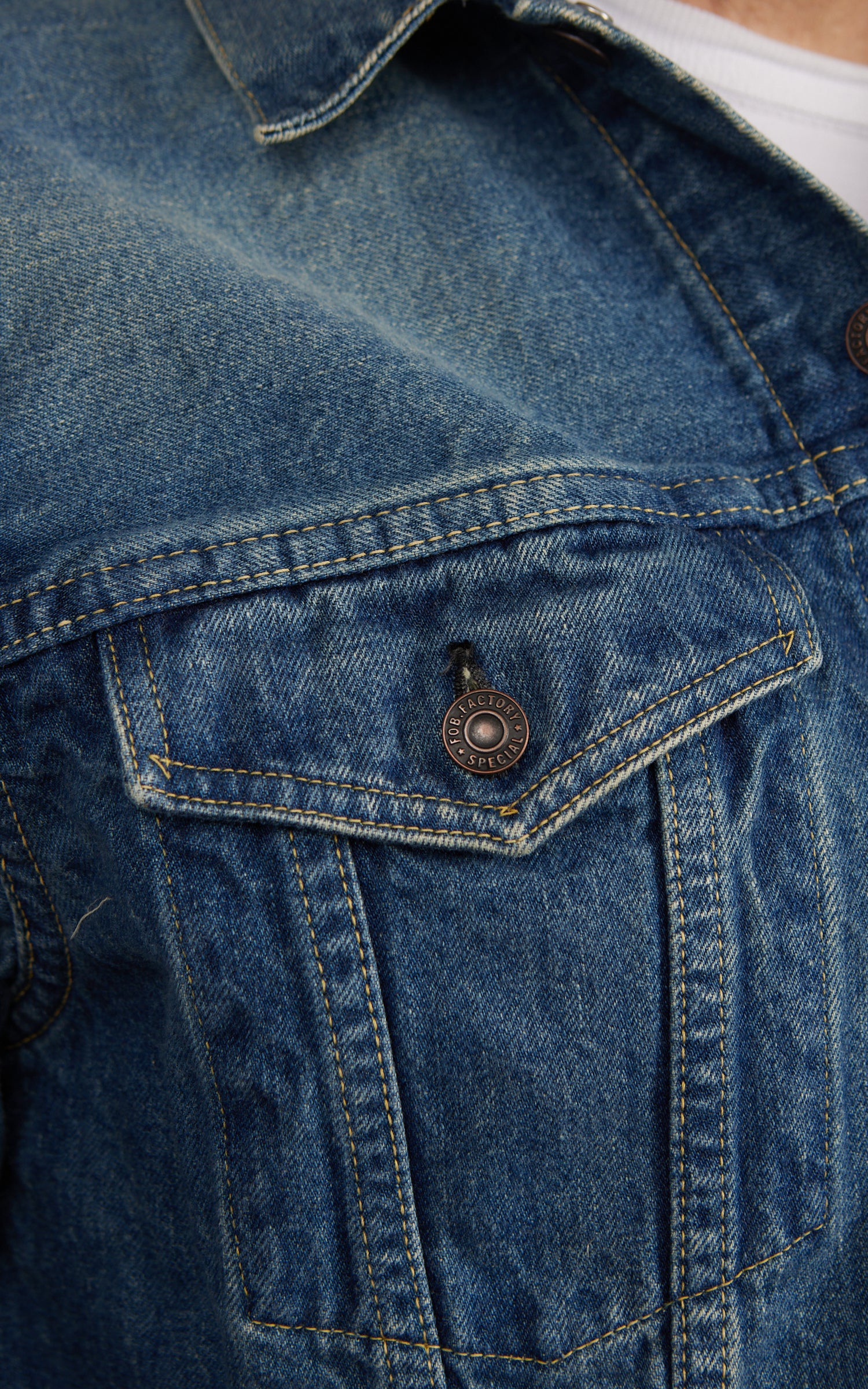 FOB Factory F2444 Type 3 Selvedge Denim Jacket Used Wash Blue