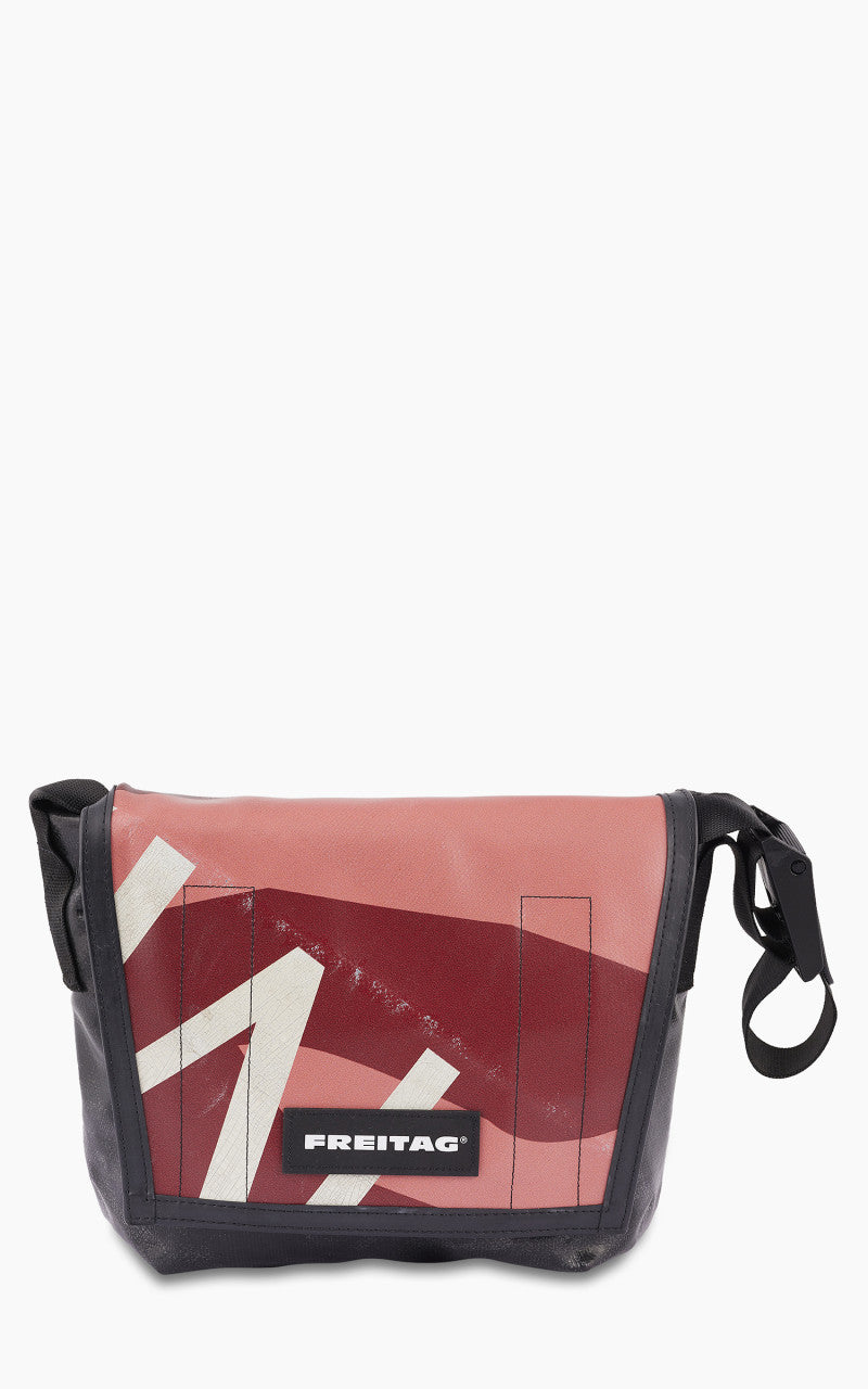 Freitag F11 Lassie Messenger Bag Classic S Red 16-1