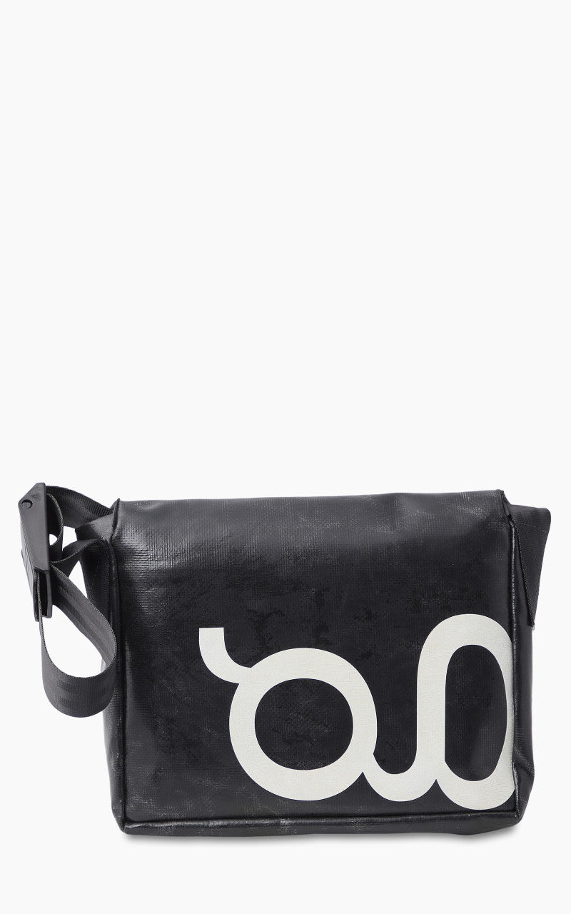 Freitag F11 Lassie Messenger Bag Classic S Black 20-1