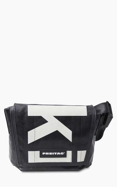 Freitag F11 Lassie Messenger Bag Classic S Black 20-1