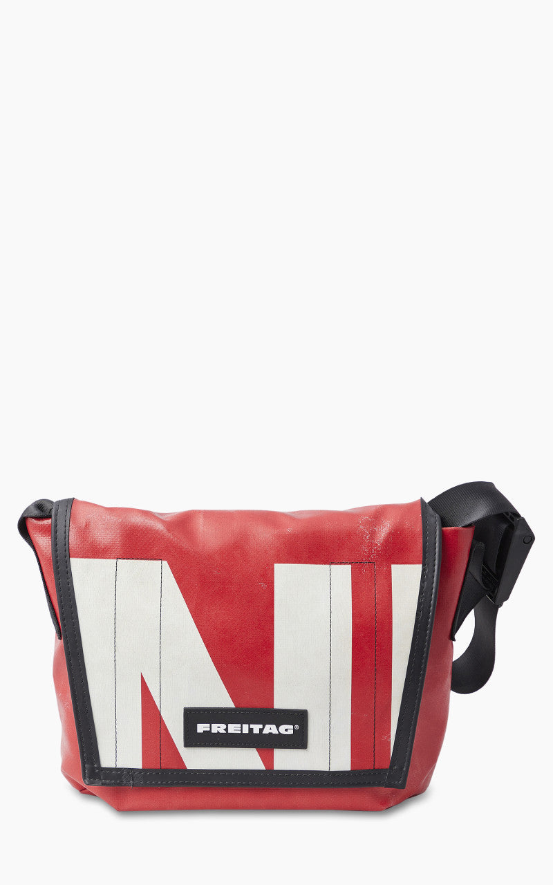 Freitag F11 Lassie Messenger Bag Classic S Red 20-2