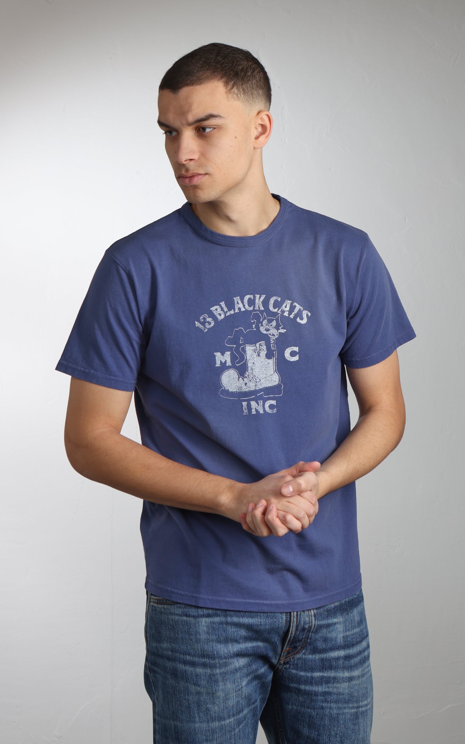 Flea-T T-Shirt Black Cats Pigment Dyed Royal