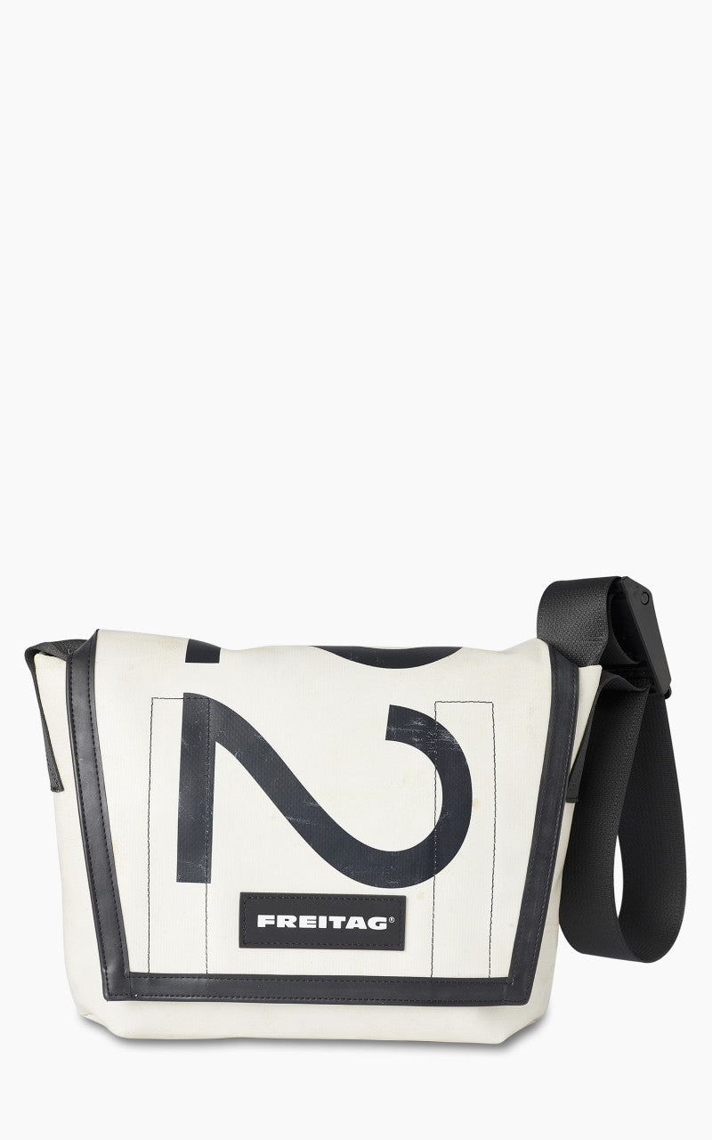 Freitag F11 Lassie Messenger Bag Classic S White 18-2