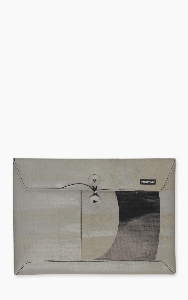 FREITAG F411 SLEEVE FOR LAPTOP 13/14 付属無 FreitagF411-SI-23-2silver-