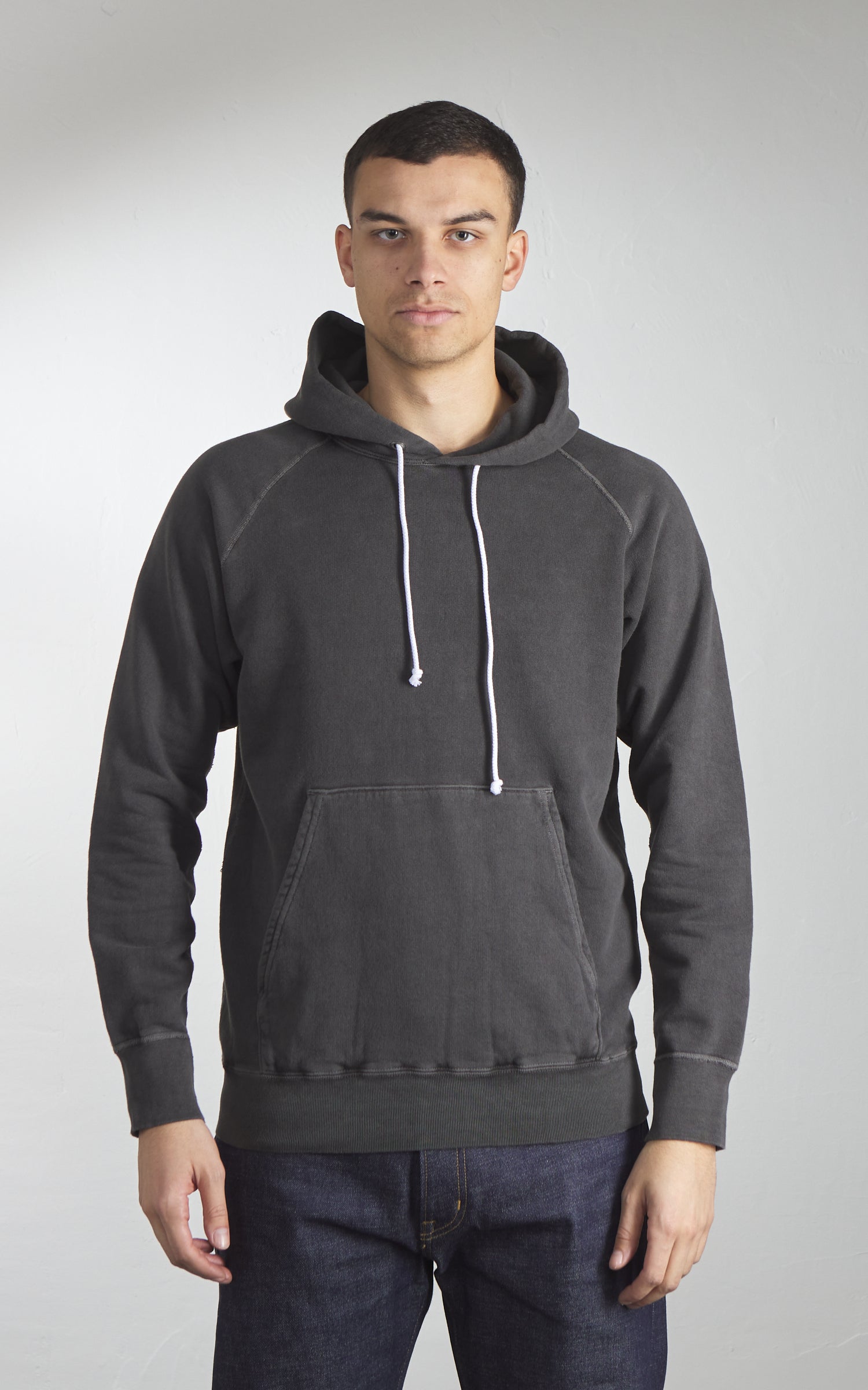 Good On Raglan Pullover Hoodie P-Black