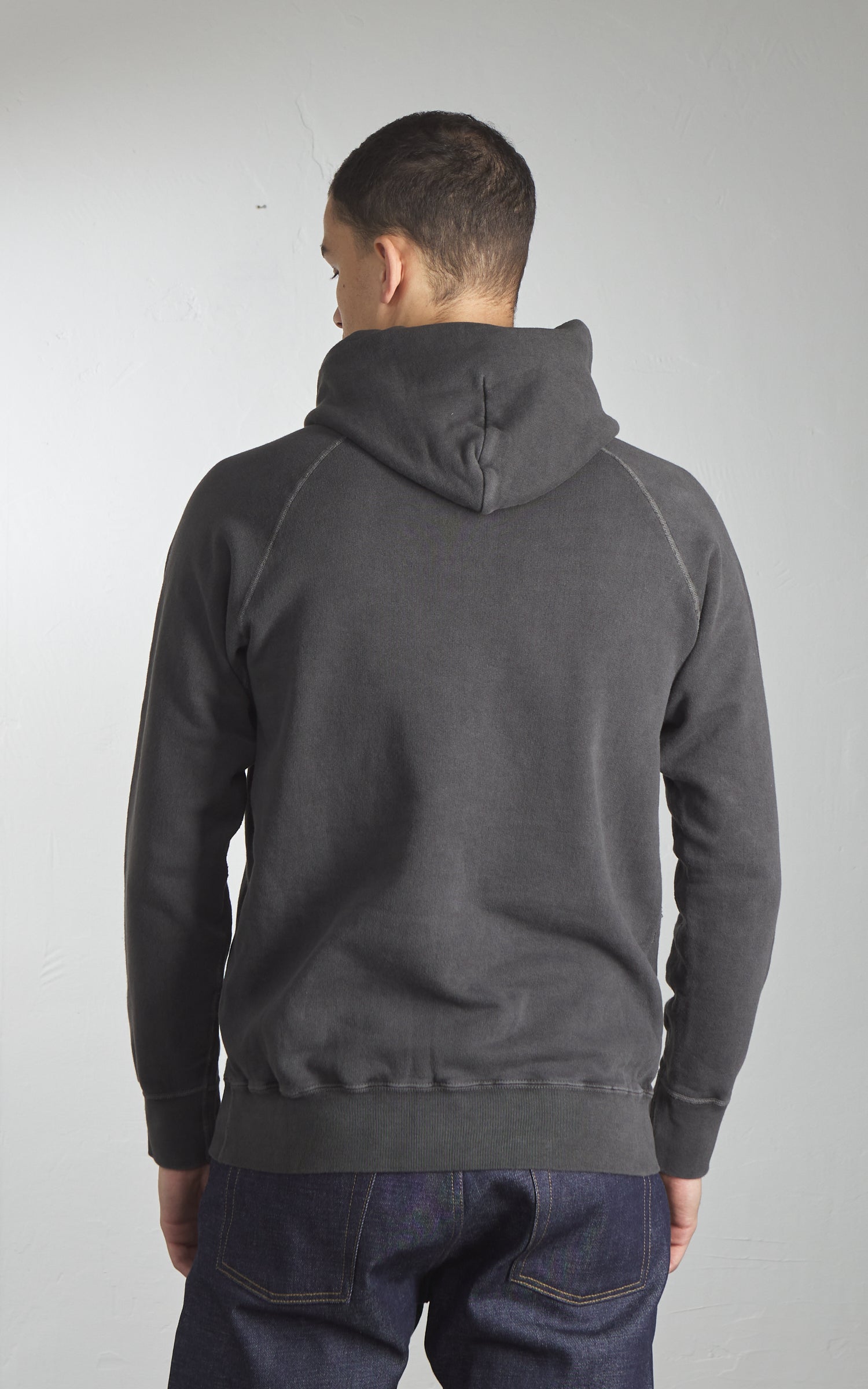 Good On Raglan Pullover Hoodie P-Black